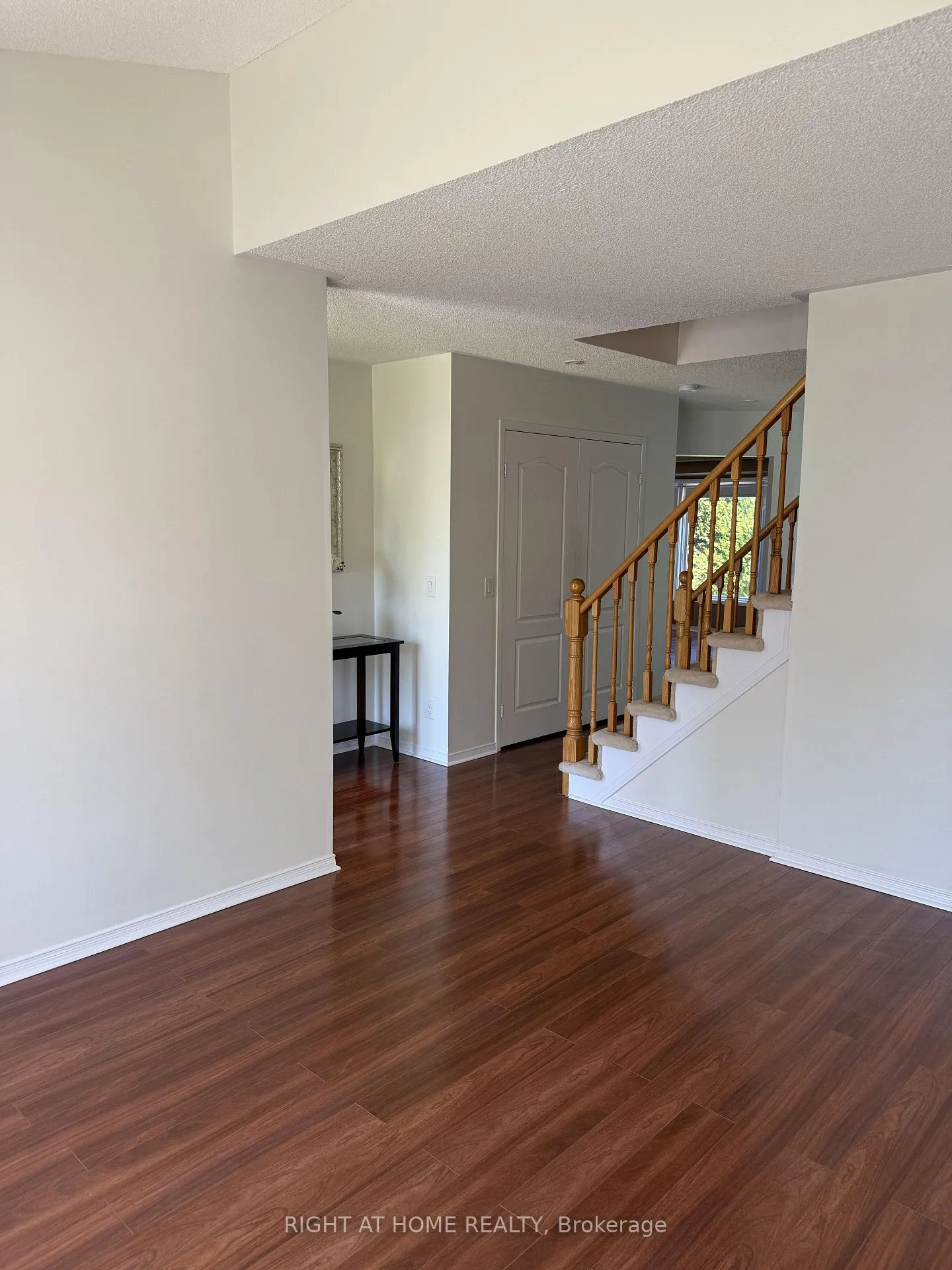 Photo 5 of 1566 Arcadia Square, Pickering, Amberlea — HOMEH