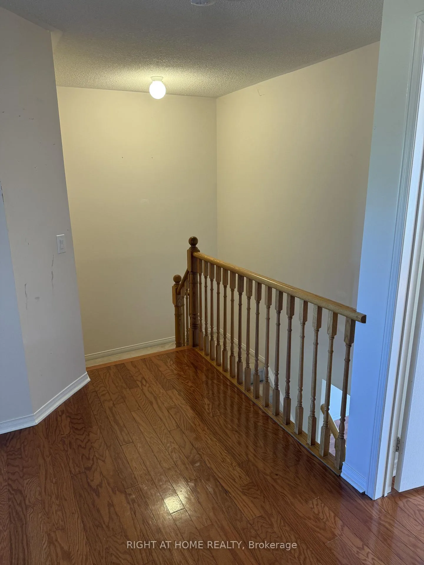 Photo 18 of 1566 Arcadia Square, Pickering, Amberlea — HOMEH