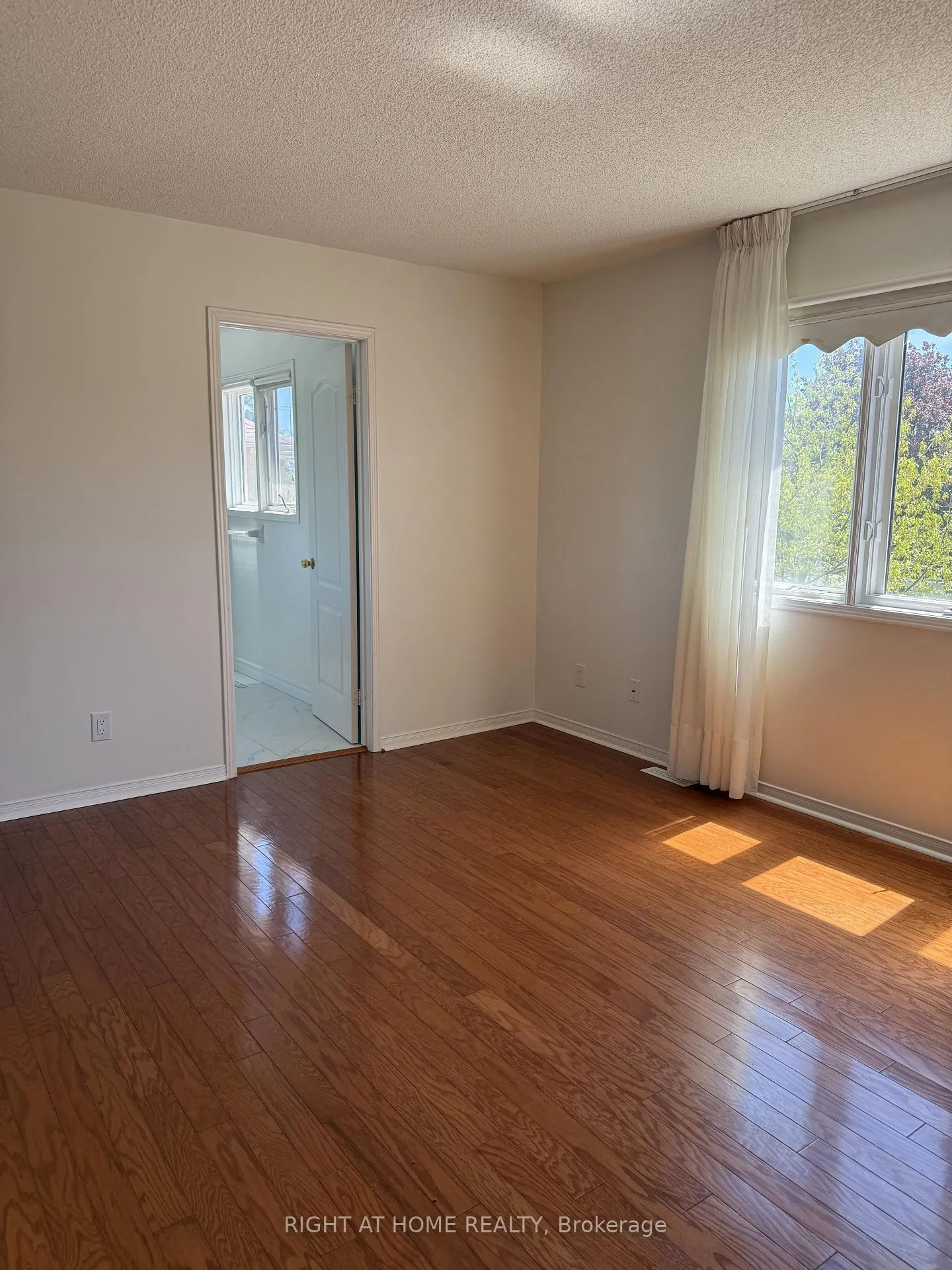 Photo 21 of 1566 Arcadia Square, Pickering, Amberlea — HOMEH