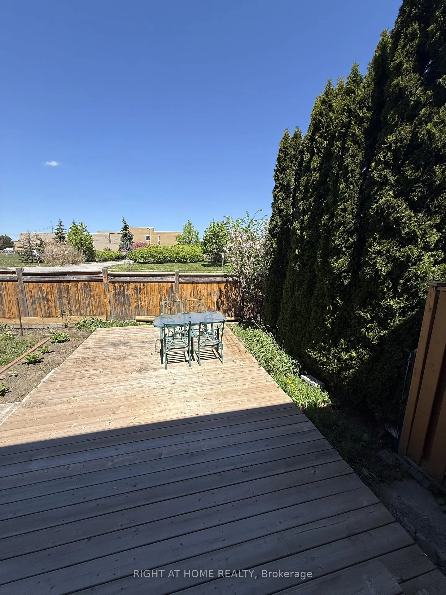 Photo 32 of 1566 Arcadia Square, Pickering, Amberlea — HOMEH