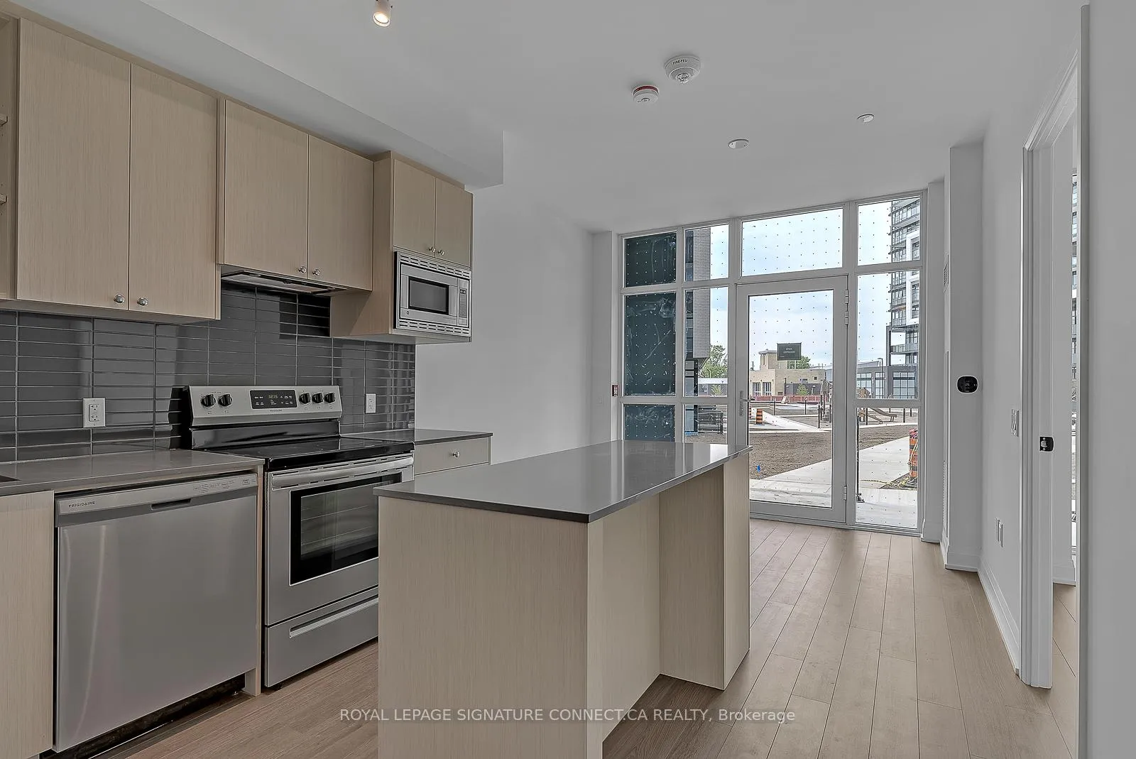Photo 4 of Unit 111, 60 George Butchart Drive, North York, Downsview-Roding-CFB — HOMEH