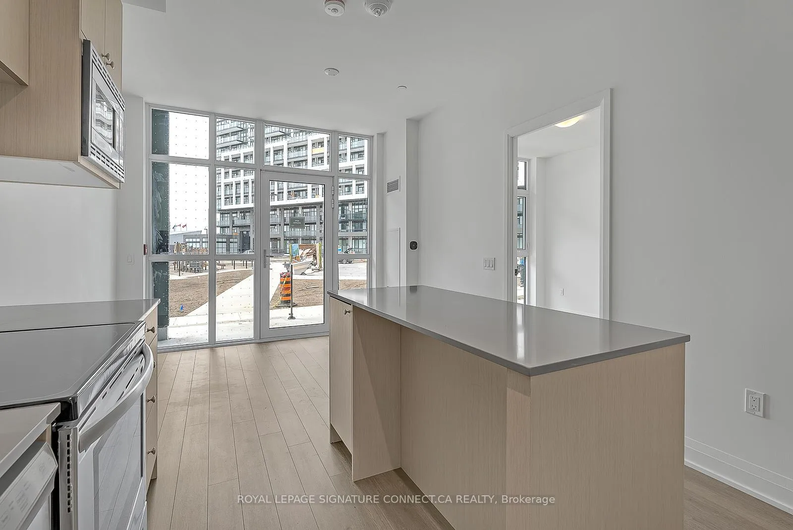 Photo 6 of Unit 111, 60 George Butchart Drive, North York, Downsview-Roding-CFB — HOMEH