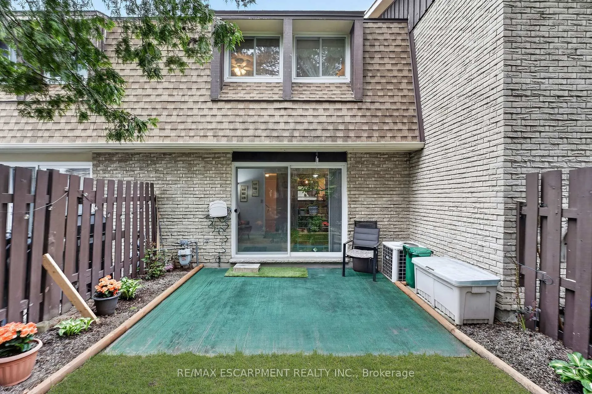 Photo 18 of Unit 17, 50 Lakeshore Road, St. Catharines, Lakeport — HOMEH