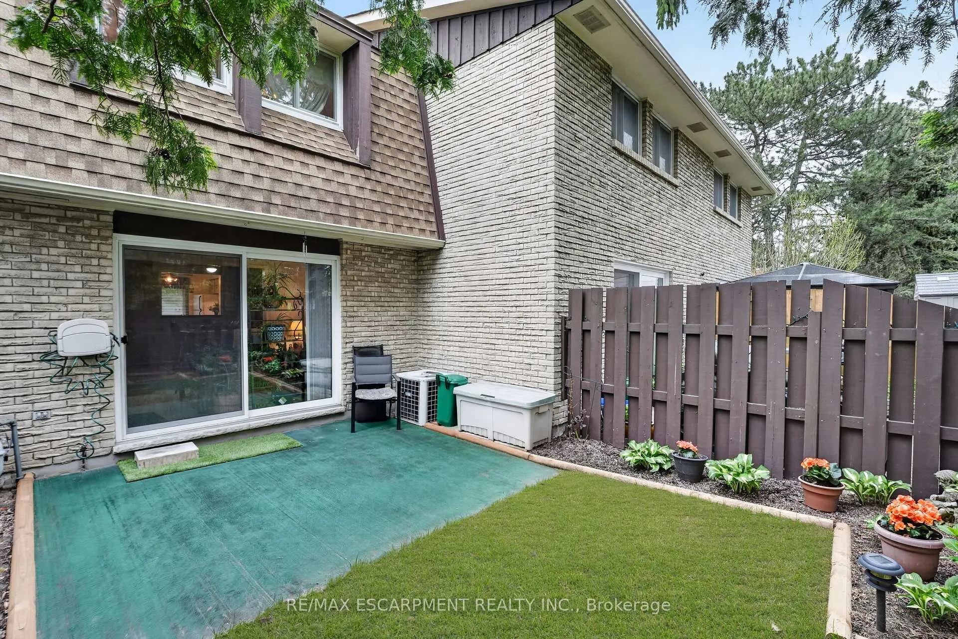 Photo 20 of Unit 17, 50 Lakeshore Road, St. Catharines, Lakeport — HOMEH