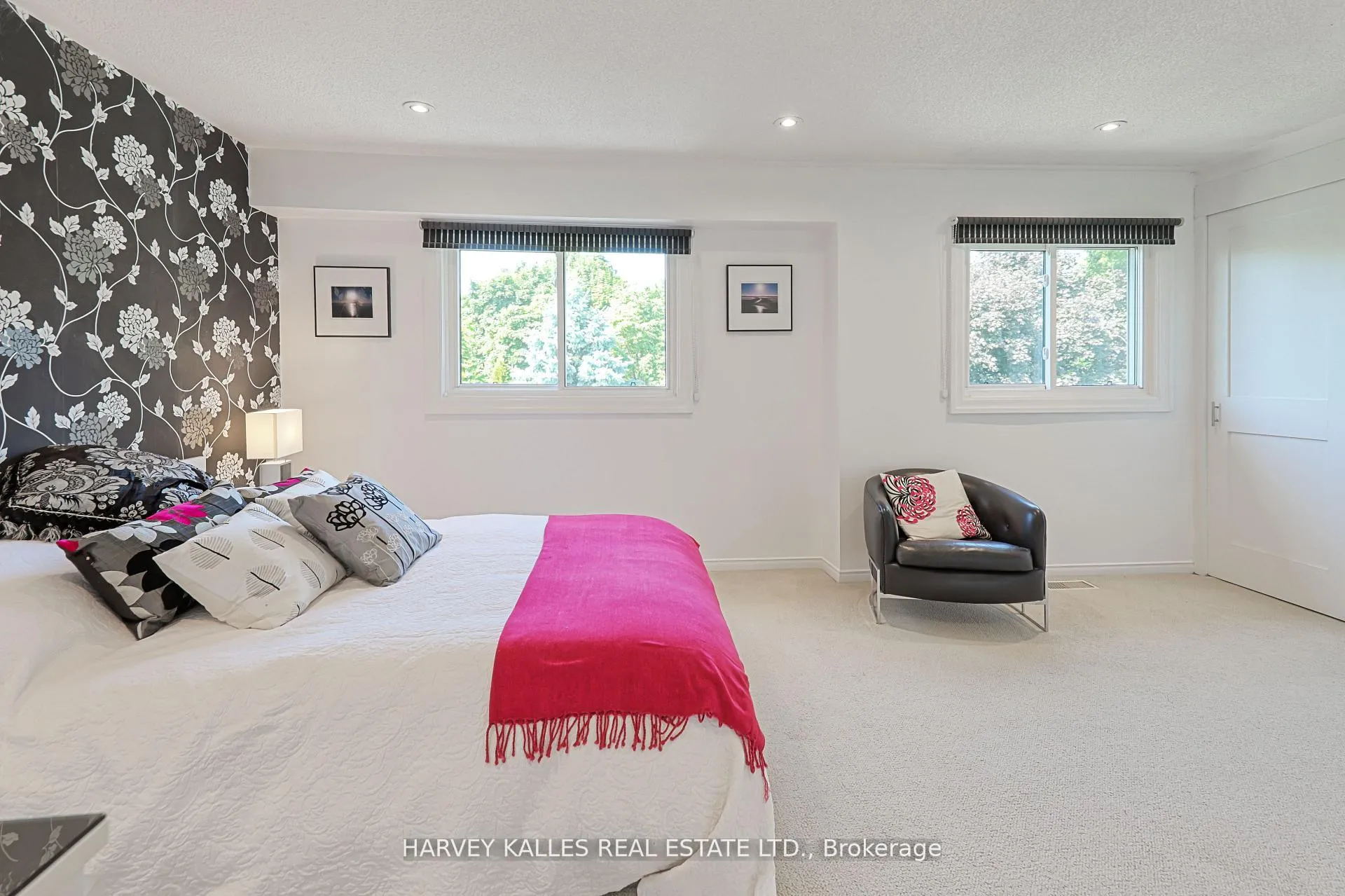 Photo 21 of 1050 Lindsay Drive, Oakville, Glen Abbey — HOMEH