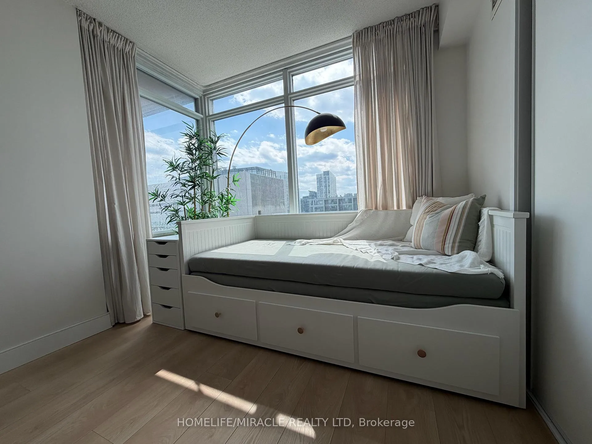 Photo 13 of Unit 2309, 25 Telegram Mews, Toronto, Waterfront Communities — HOMEH