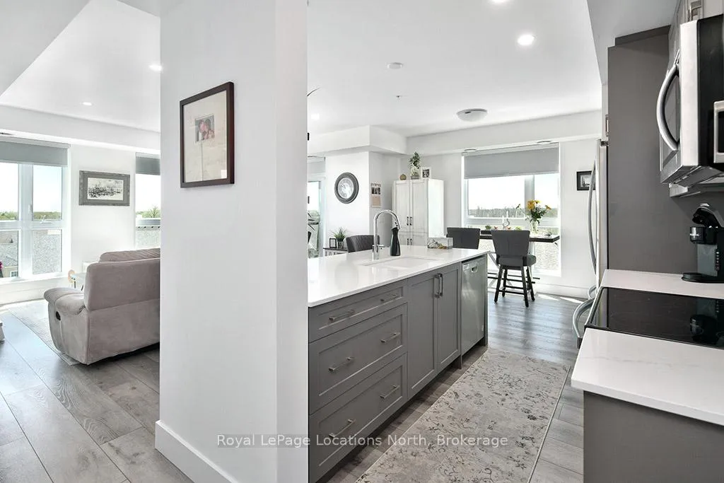Photo 4 of Unit 408, 4 Kimberly Lane, Collingwood — HOMEH
