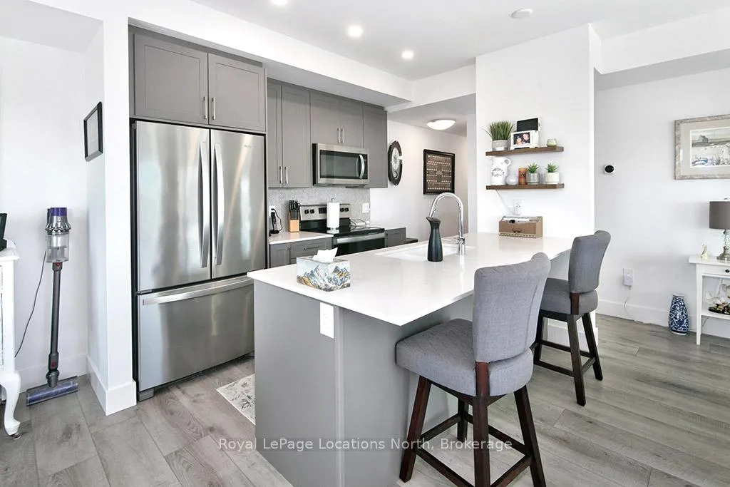 Photo 7 of Unit 408, 4 Kimberly Lane, Collingwood — HOMEH