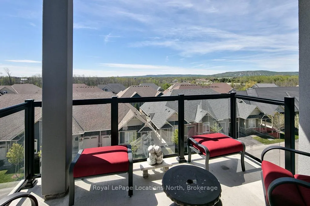 Photo 11 of Unit 408, 4 Kimberly Lane, Collingwood — HOMEH