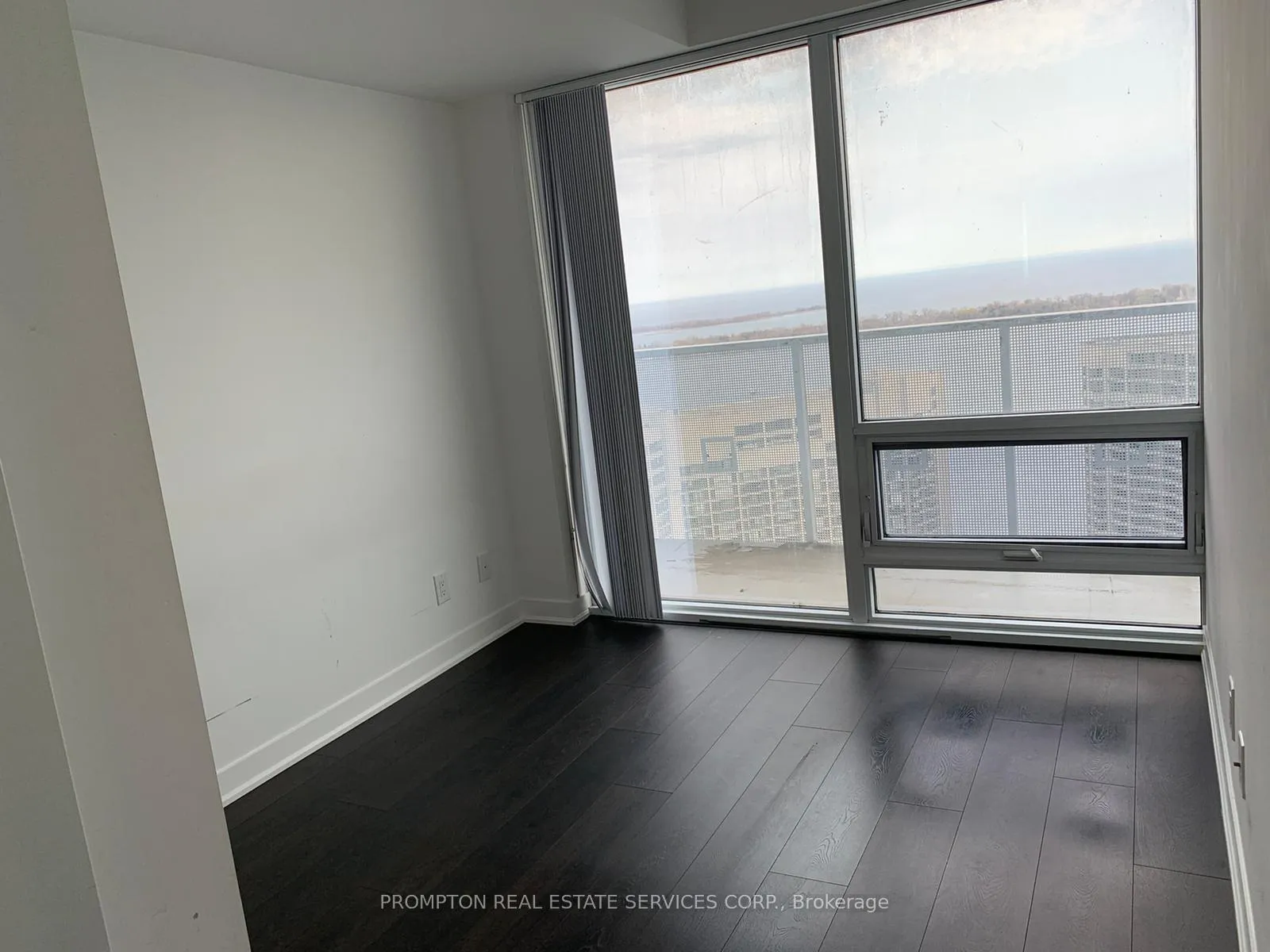 Photo 6 of Unit 4410, 88 Harbour Street, Toronto, Waterfront Communities — HOMEH