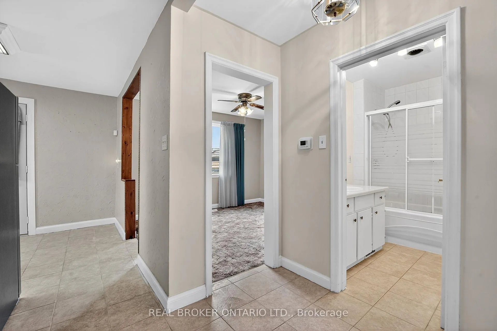 Photo 7 of 379 Talbot Street, Hamilton, McQuesten — HOMEH