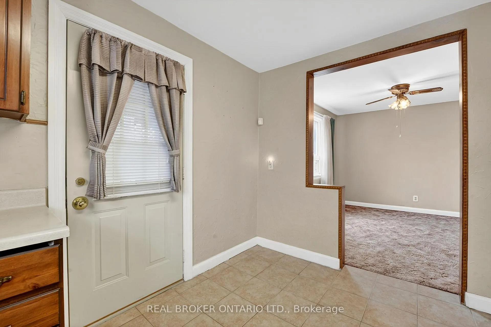 Photo 11 of 379 Talbot Street, Hamilton, McQuesten — HOMEH