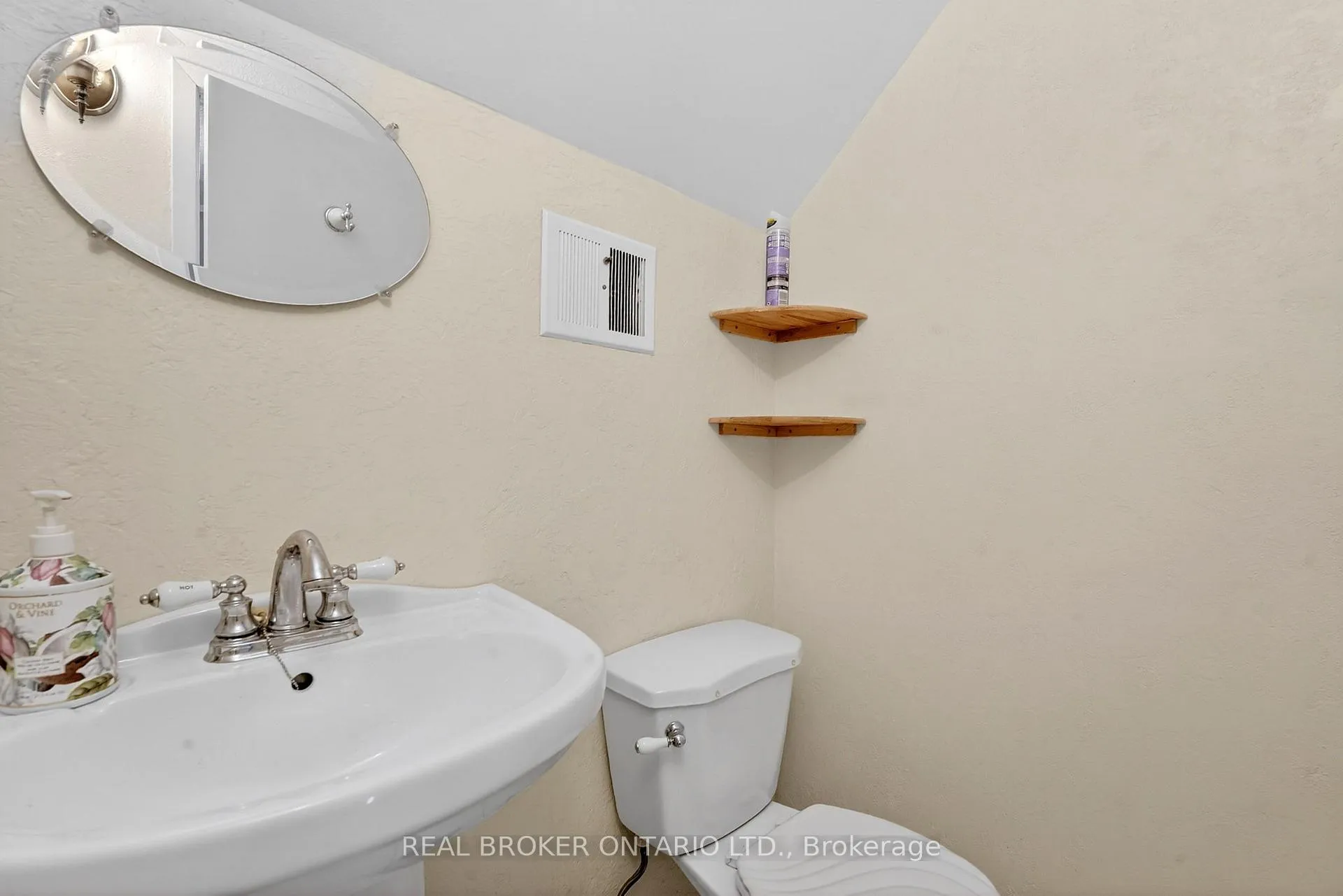 Photo 14 of 379 Talbot Street, Hamilton, McQuesten — HOMEH