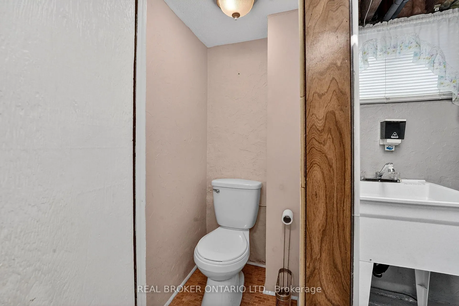 Photo 22 of 379 Talbot Street, Hamilton, McQuesten — HOMEH