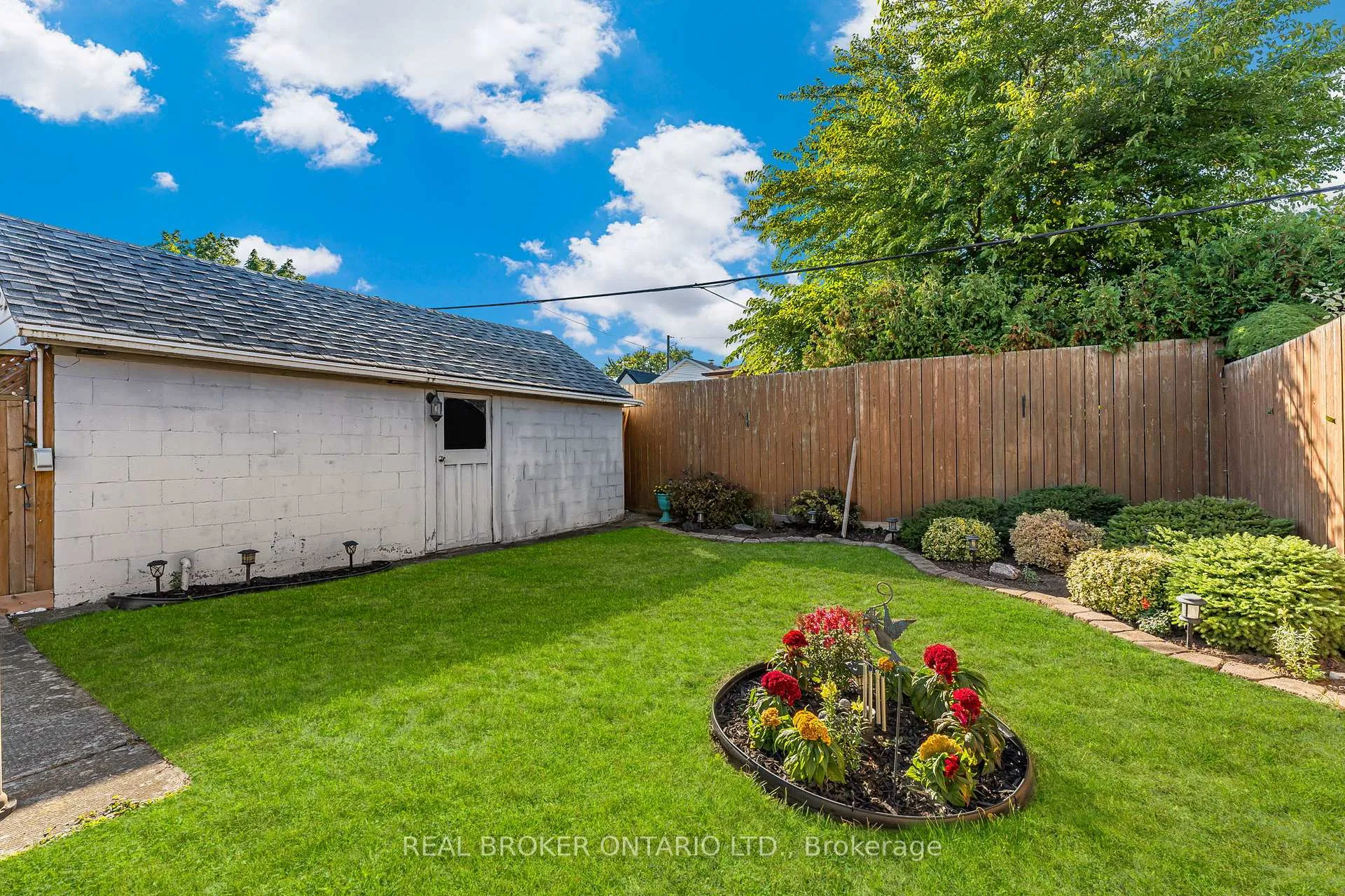 Photo 26 of 379 Talbot Street, Hamilton, McQuesten — HOMEH
