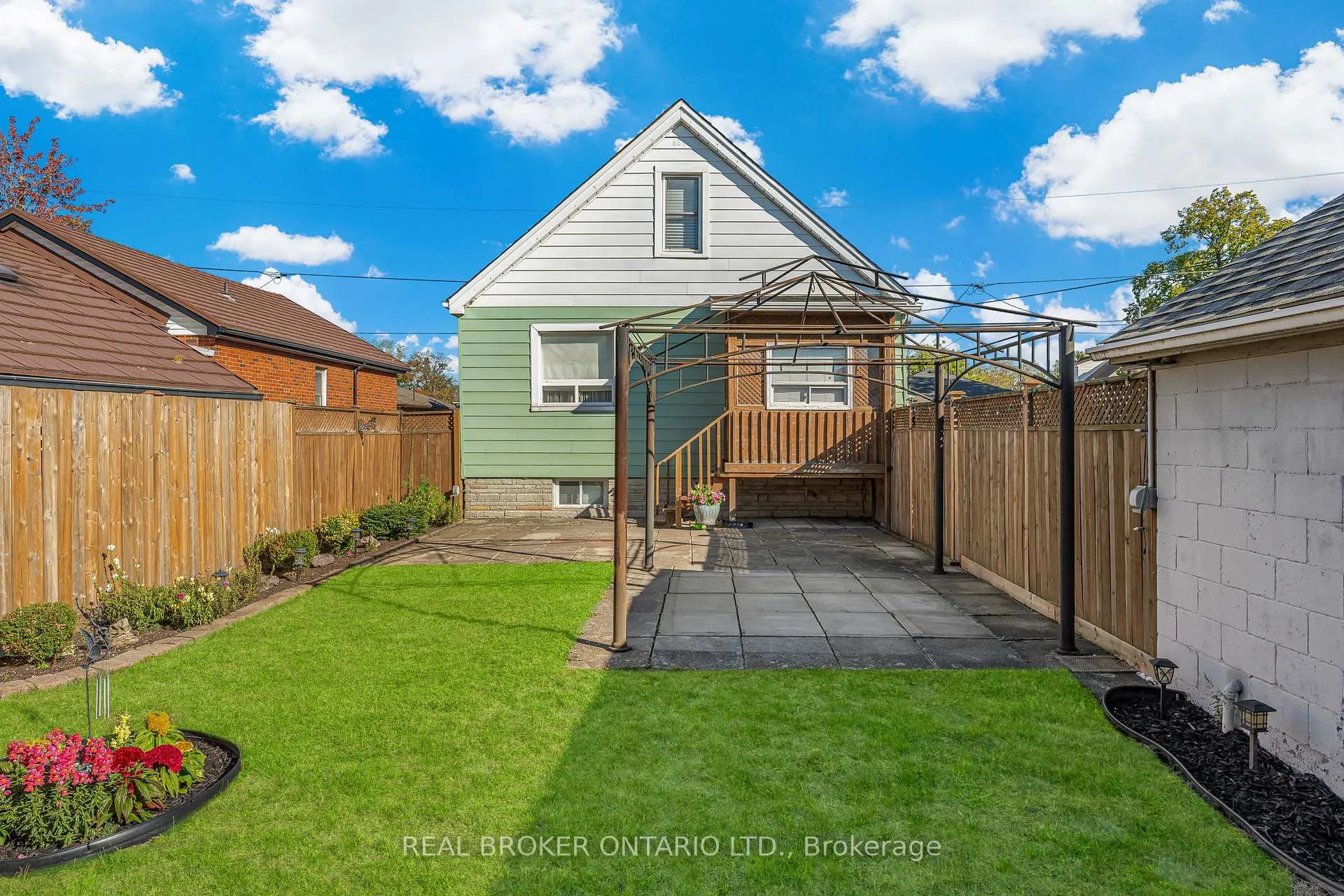 Photo 27 of 379 Talbot Street, Hamilton, McQuesten — HOMEH