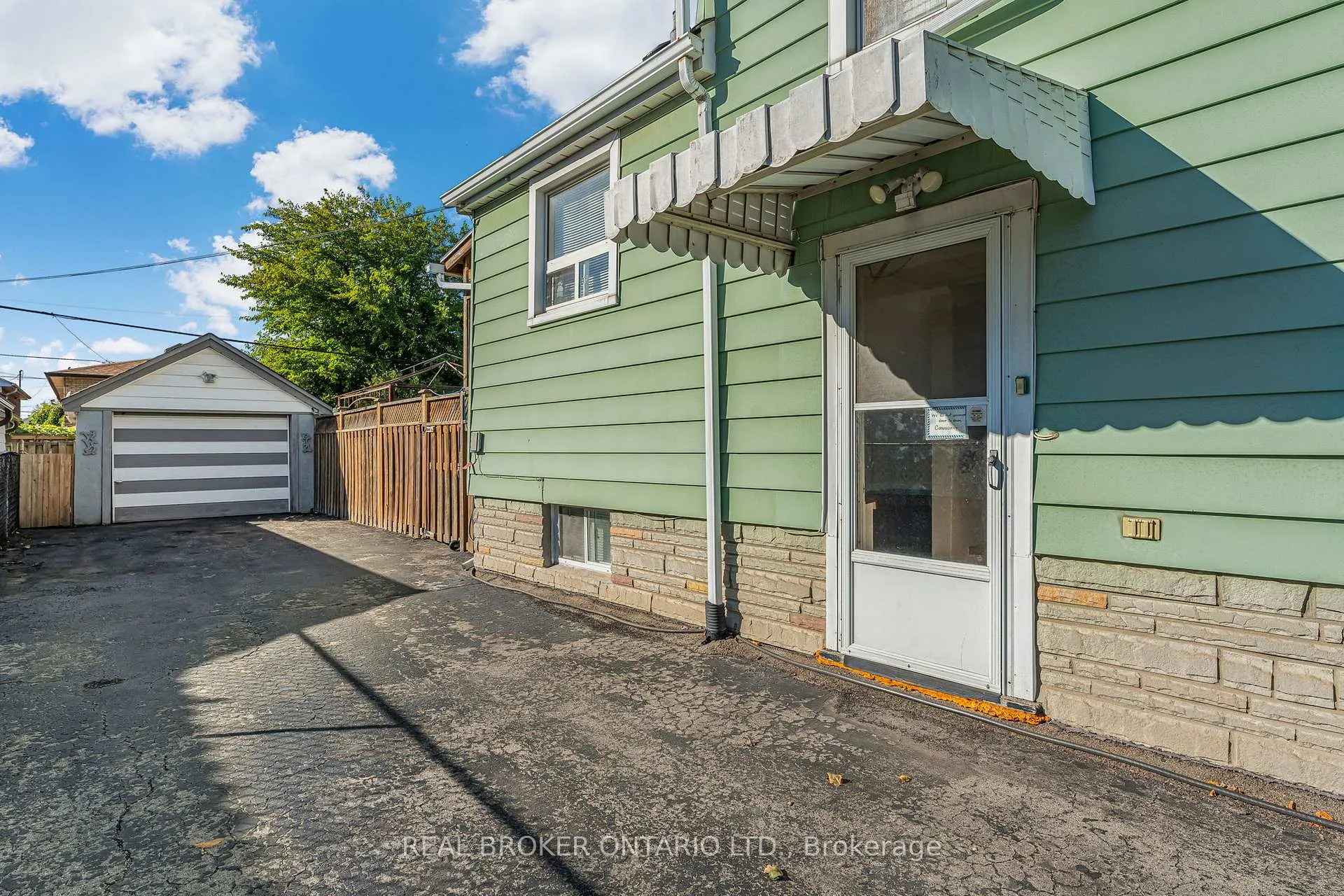 Photo 29 of 379 Talbot Street, Hamilton, McQuesten — HOMEH