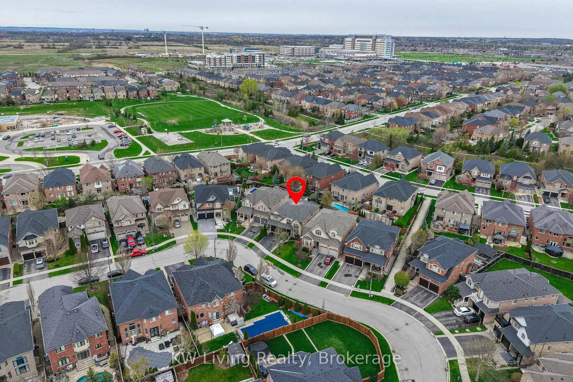 Photo 38 of 2327 Gladacres Lane E, Oakville, Westmount — HOMEH