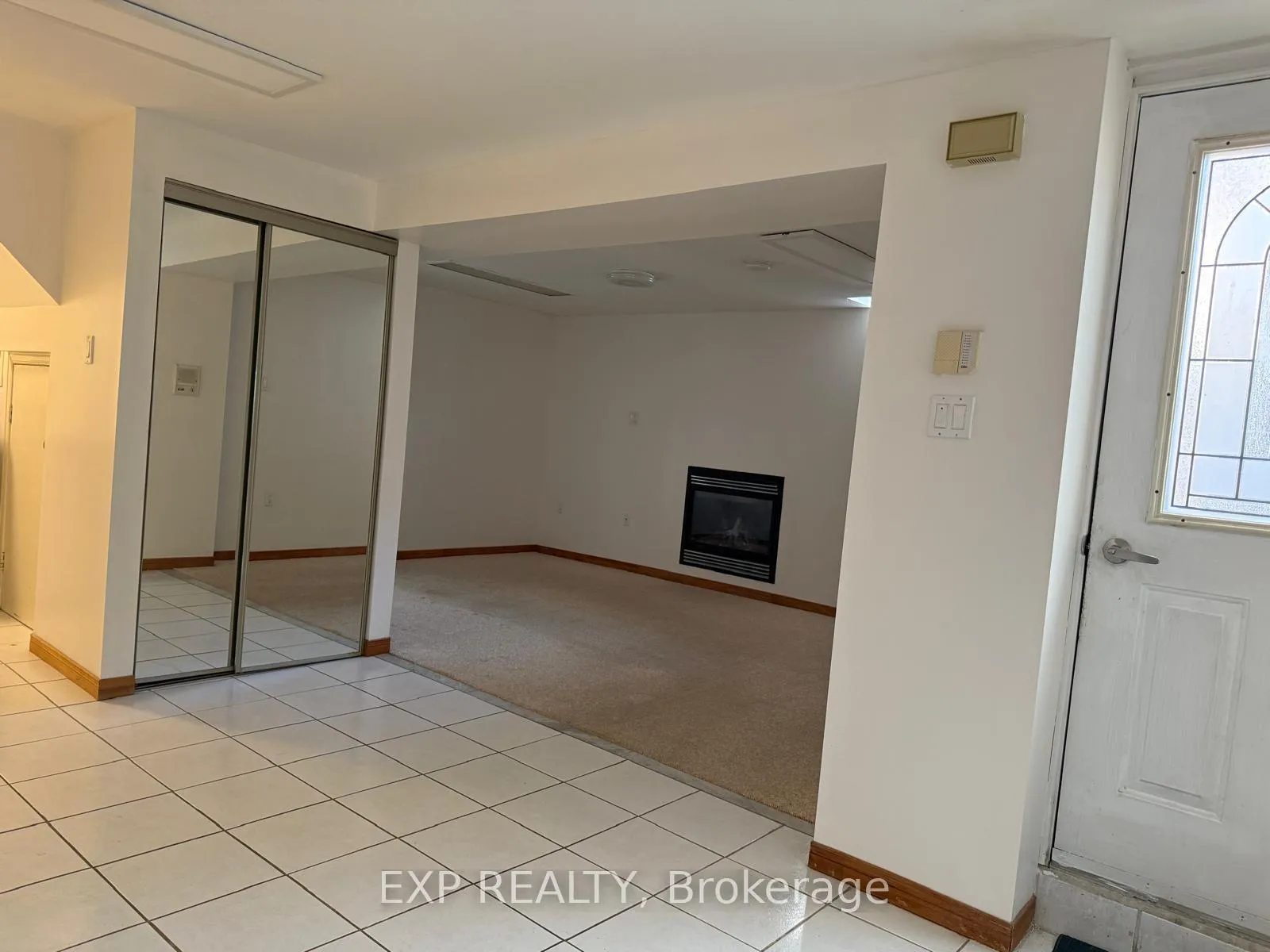 Photo 2 of Unit Basement, 308 Evergreen Crescent, Oakville, Wedgewood Creek — HOMEH