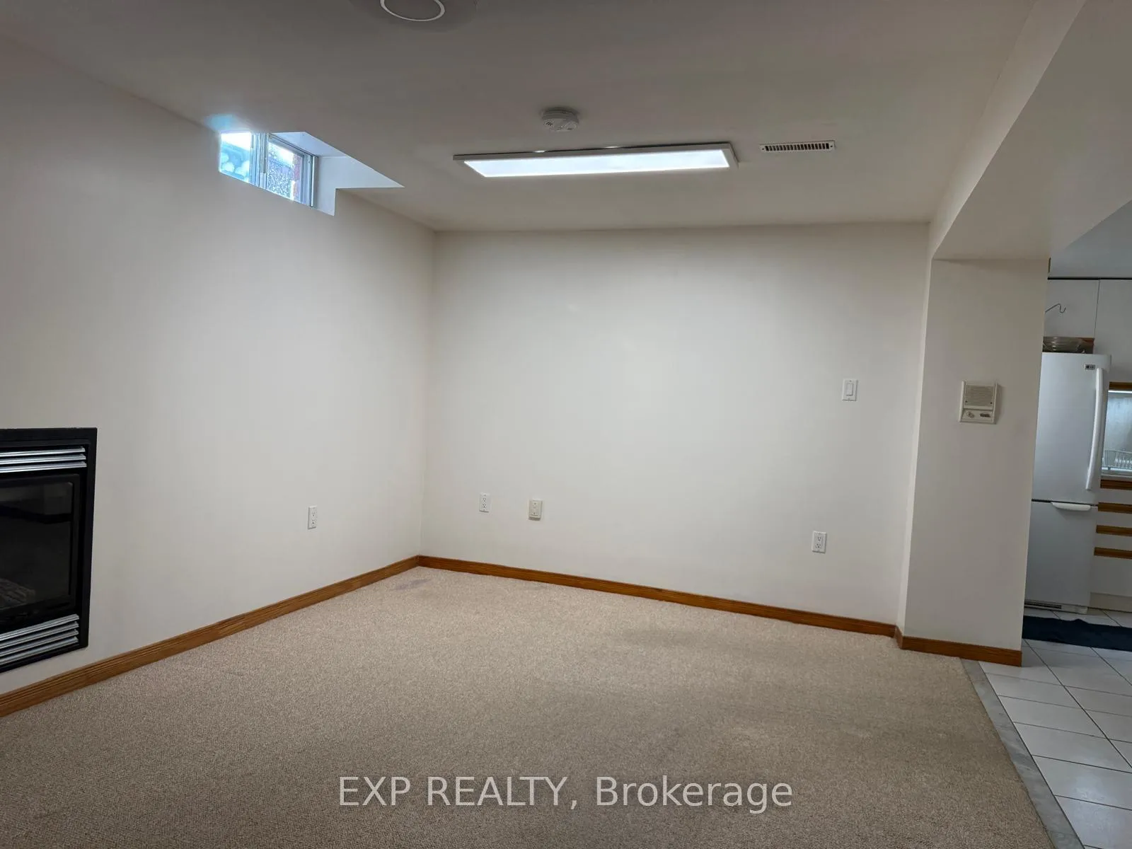 Photo 8 of Unit Basement, 308 Evergreen Crescent, Oakville, Wedgewood Creek — HOMEH