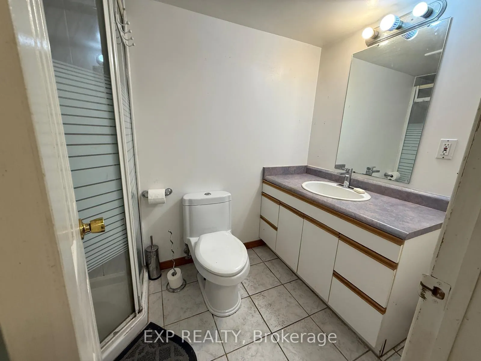Photo 14 of Unit Basement, 308 Evergreen Crescent, Oakville, Wedgewood Creek — HOMEH
