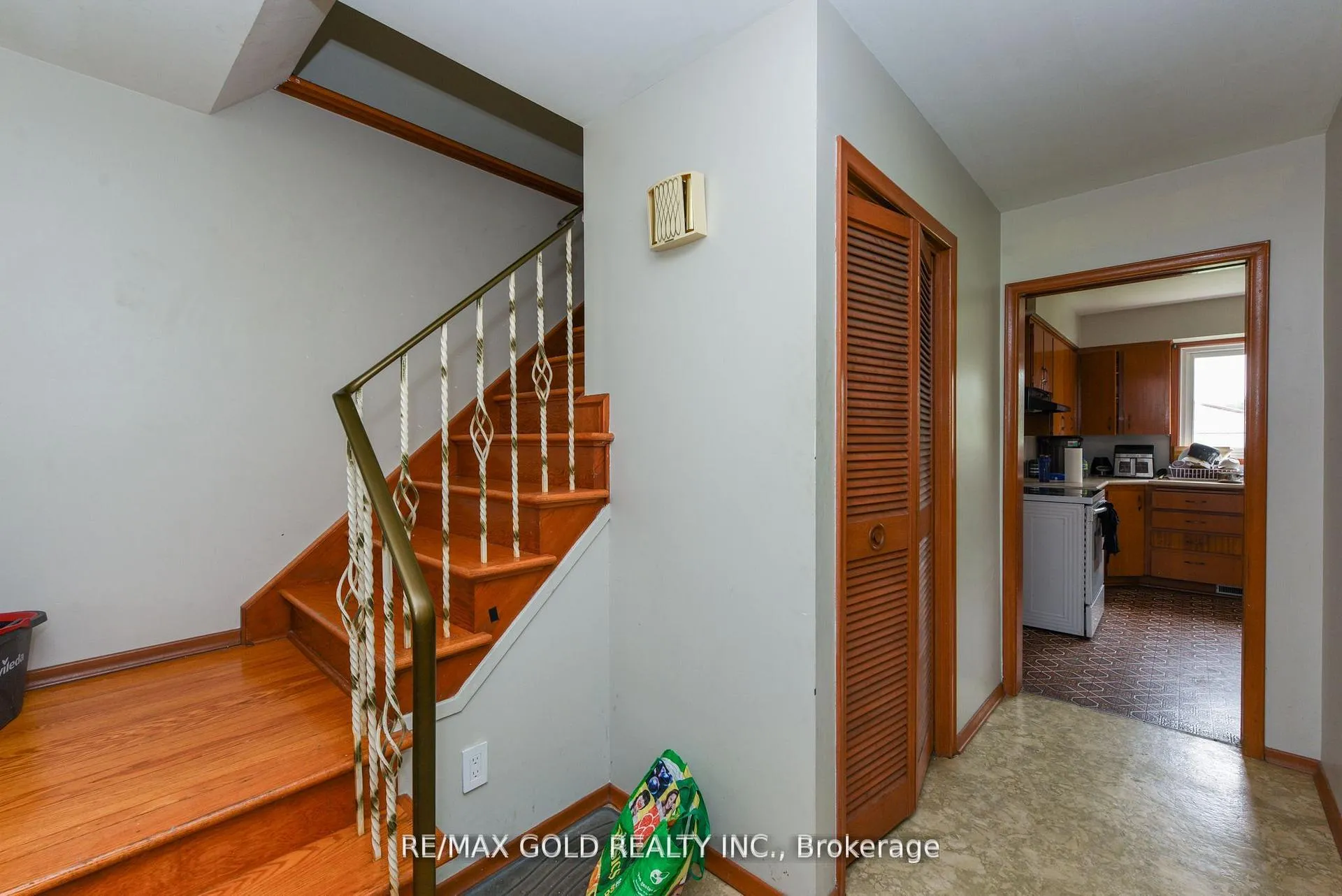 Photo 20 of 769 Stone Road E, Guelph, York/Watson Industrial Park — HOMEH