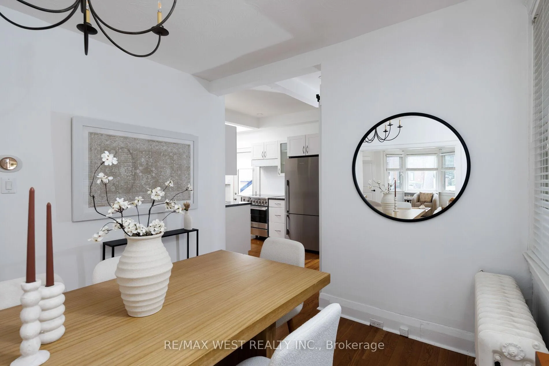 Photo 11 of 311 St Clair Avenue E, Toronto, Rosedale-Moore Park — HOMEH