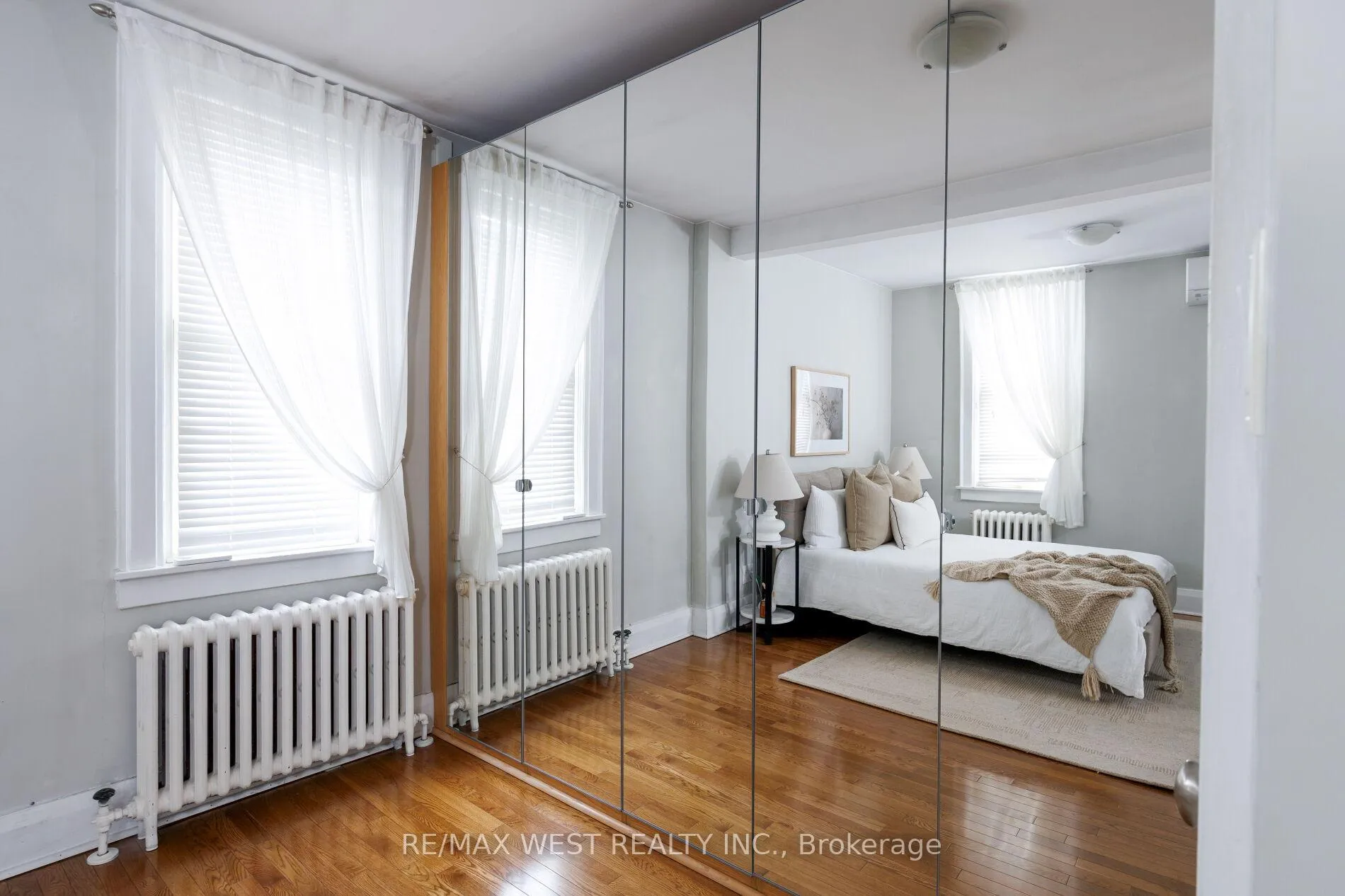 Photo 17 of 311 St Clair Avenue E, Toronto, Rosedale-Moore Park — HOMEH