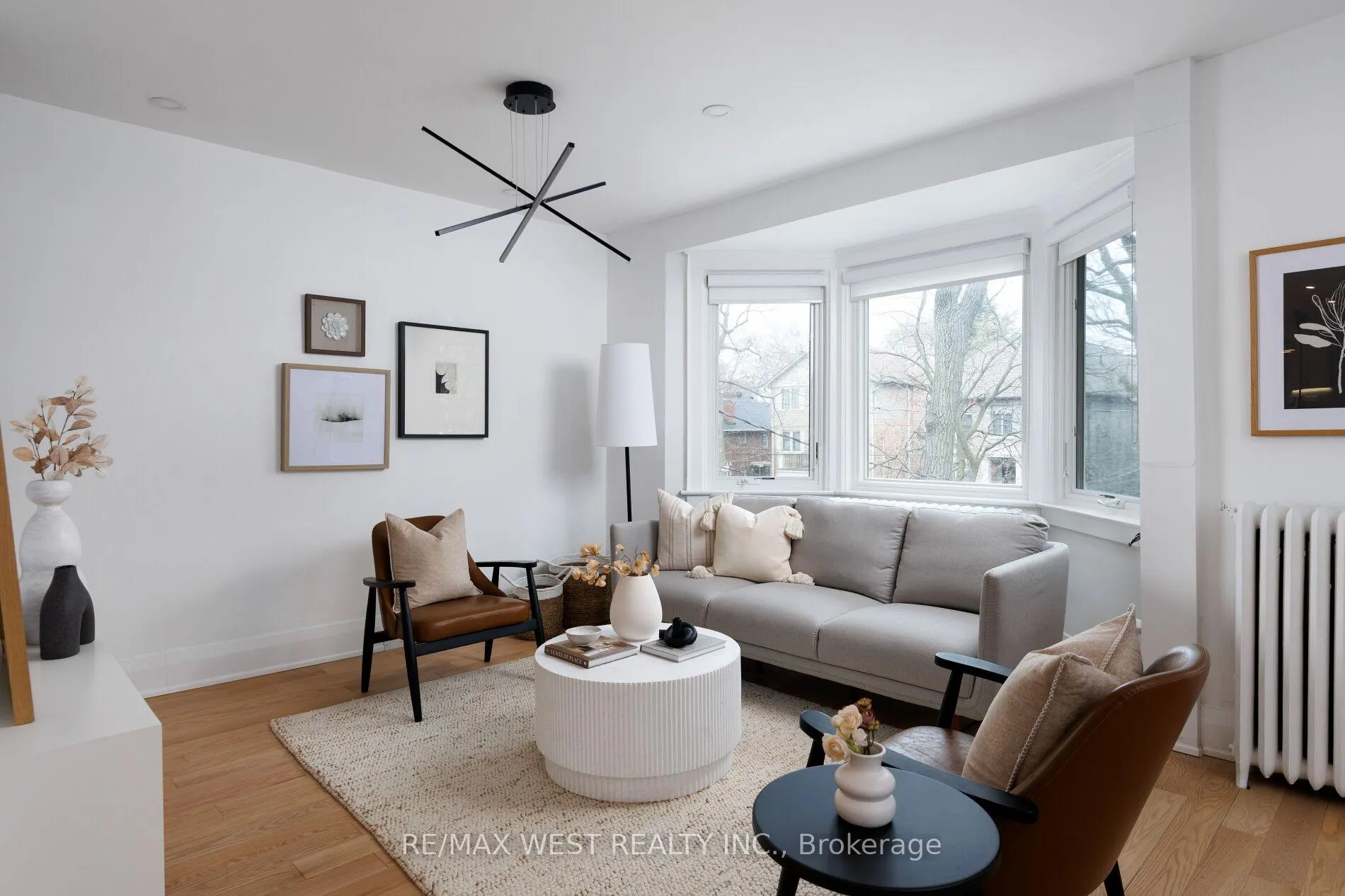 Photo 21 of 311 St Clair Avenue E, Toronto, Rosedale-Moore Park — HOMEH