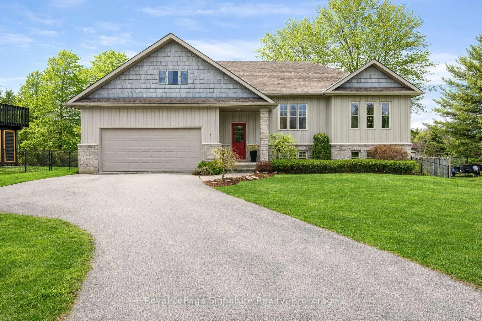 Photo 1 of 7 Grace Avenue, Meaford — HOMEH