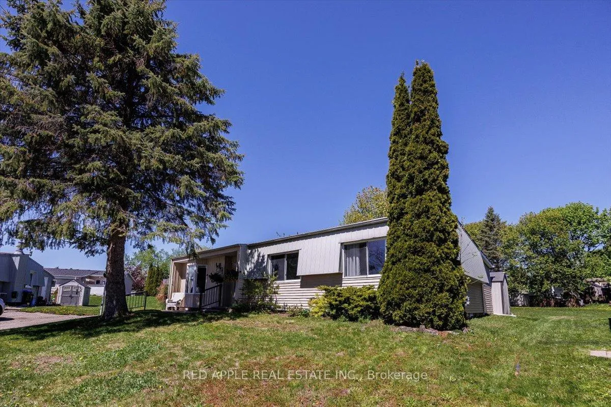 Photo 1 of 12 Belle Isle Arm, Innisfil, Rural Innisfil — HOMEH