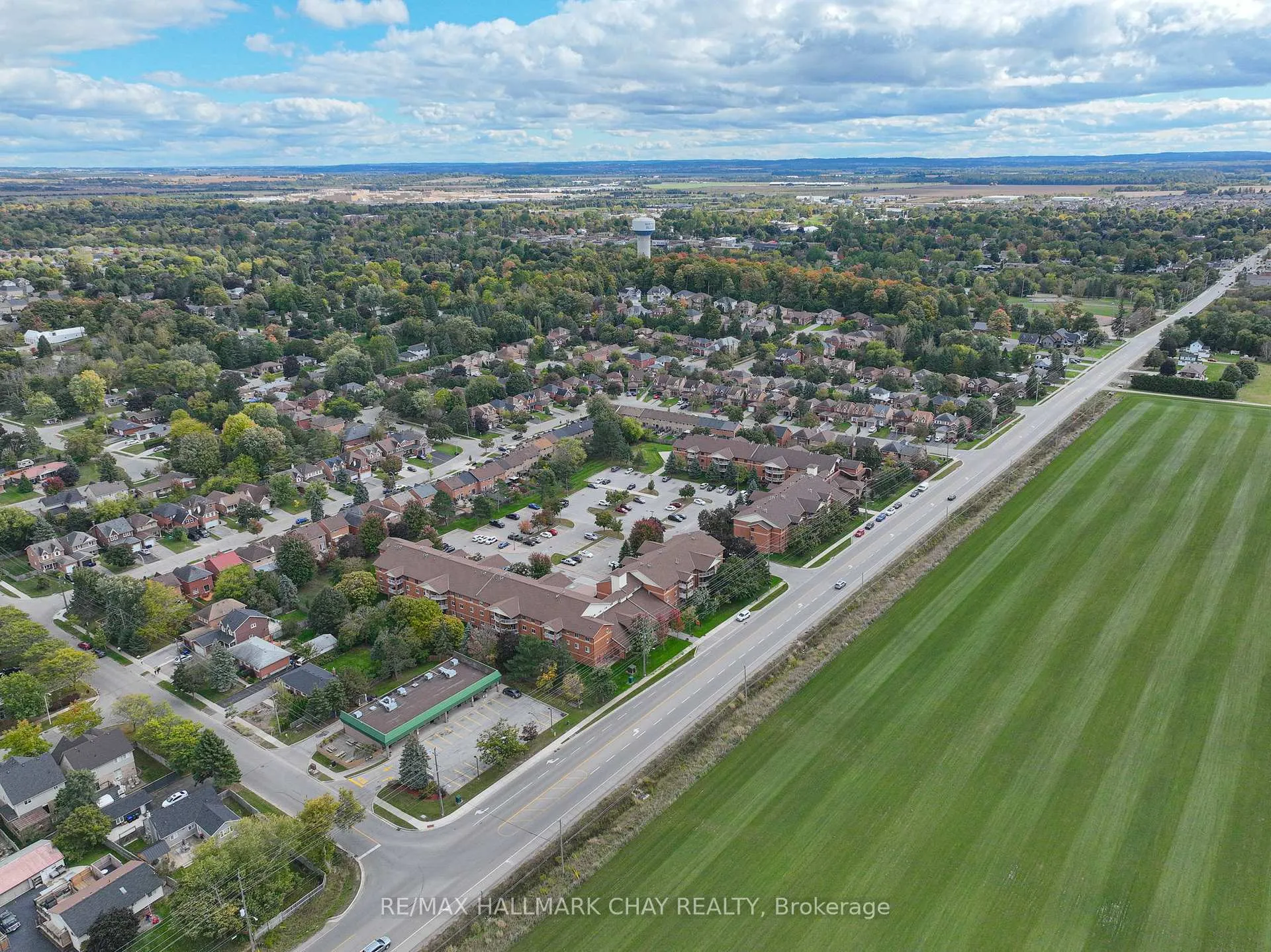 Photo 29 of Unit 215, 247 King Street N, New Tecumseth, Alliston — HOMEH