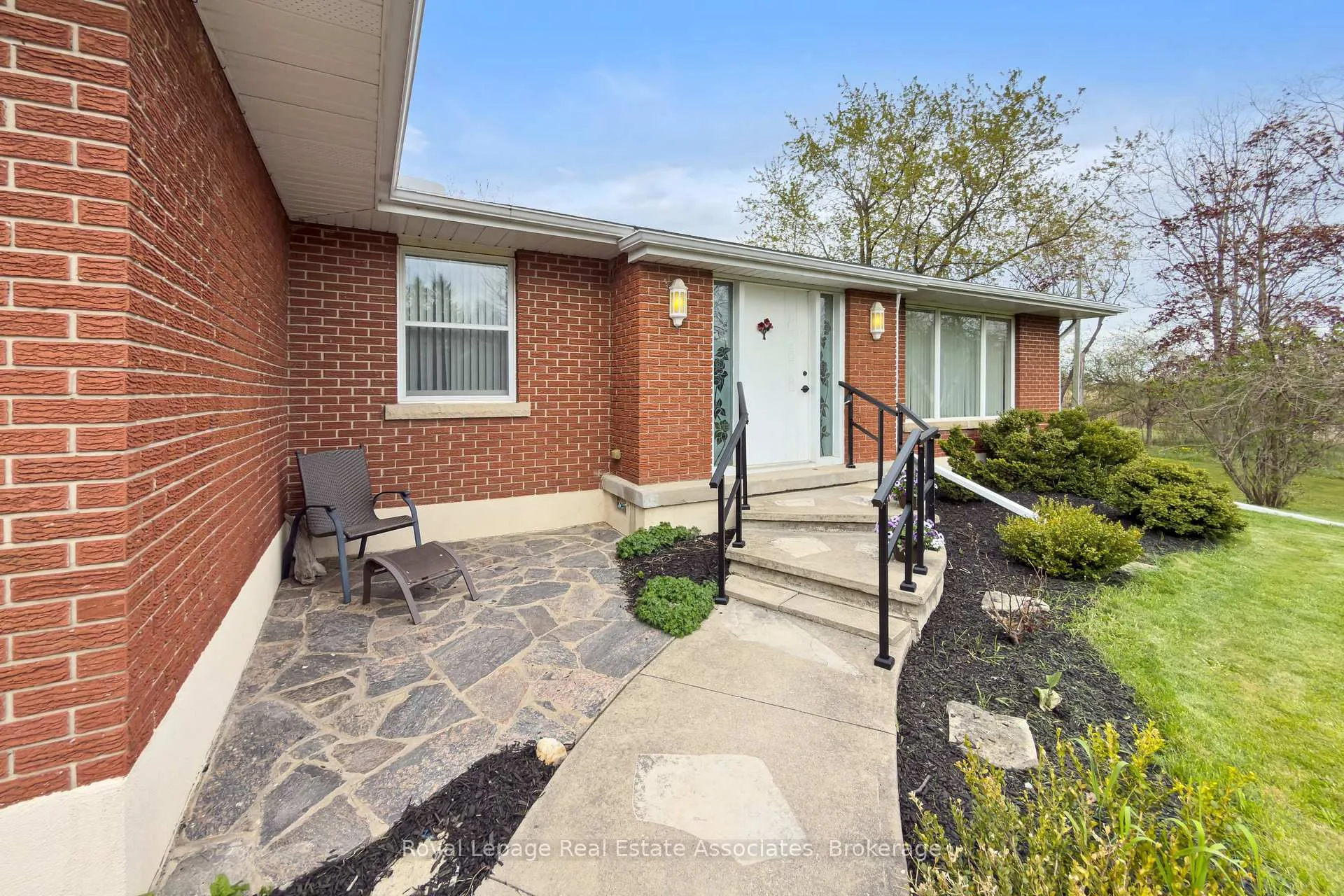 Photo 5 of 9225 Dublin Line, Halton Hills, Rural Esquesing — HOMEH