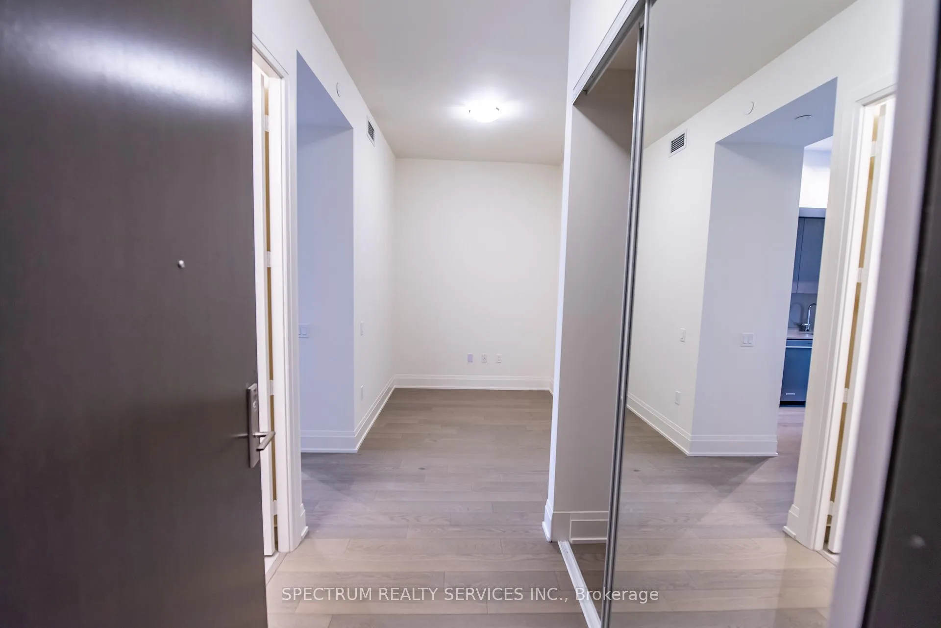 Photo 10 of Unit PH119, 9000 Jane Street, Vaughan, Concord — HOMEH