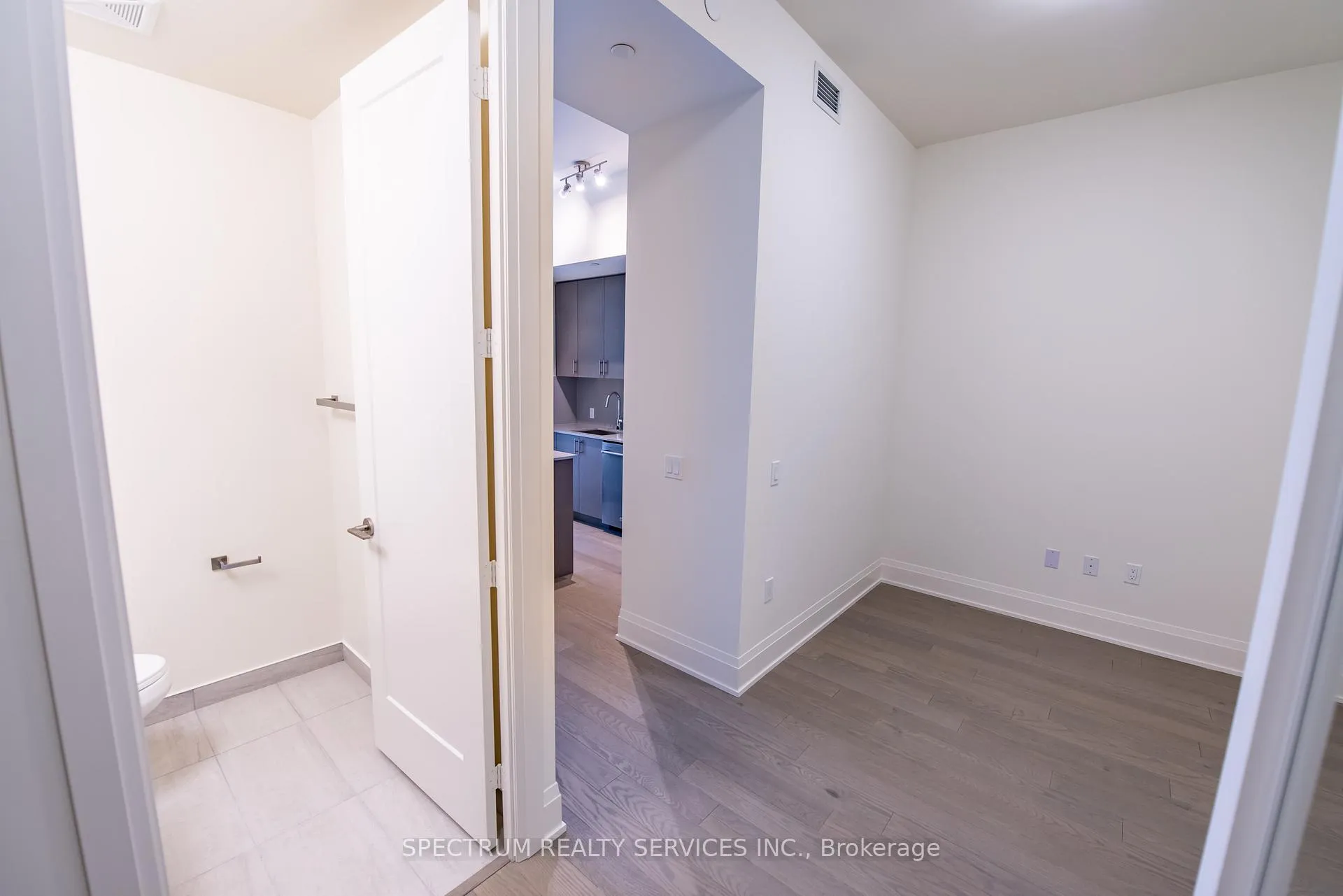 Photo 12 of Unit PH119, 9000 Jane Street, Vaughan, Concord — HOMEH