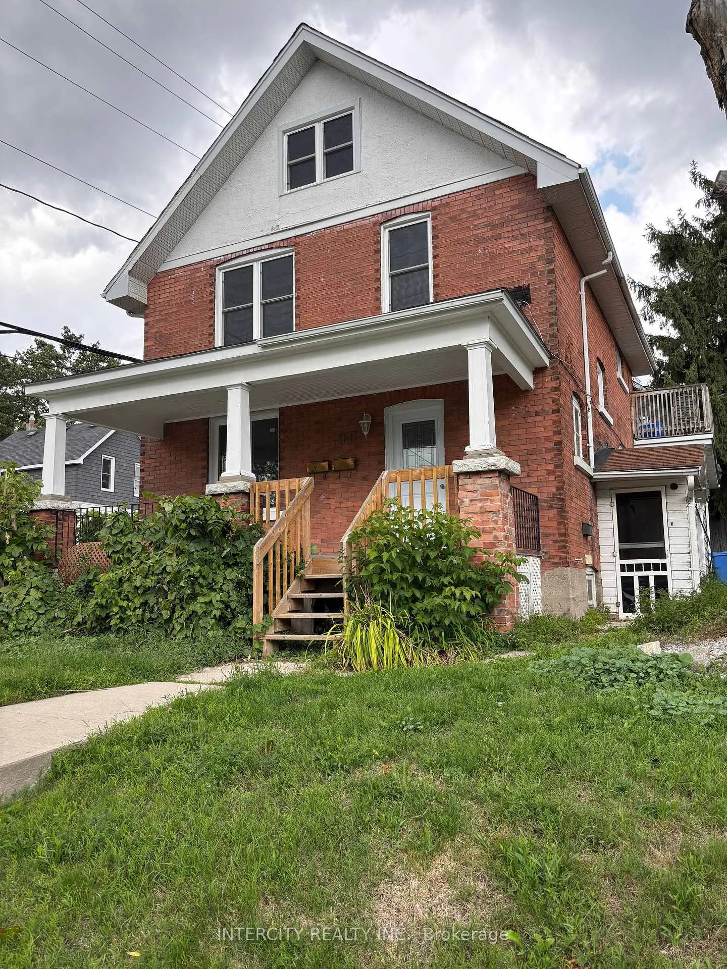 Photo 2 of 90 Coldwater Road W, Orillia — HOMEH