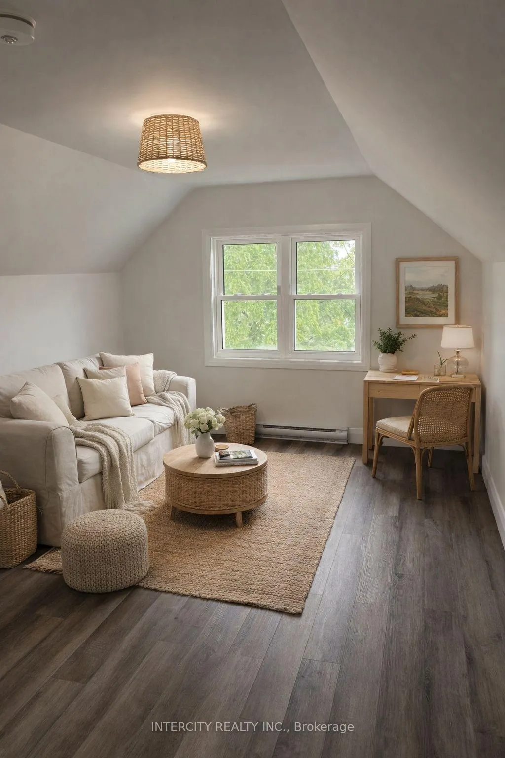 Photo 10 of 90 Coldwater Road W, Orillia — HOMEH