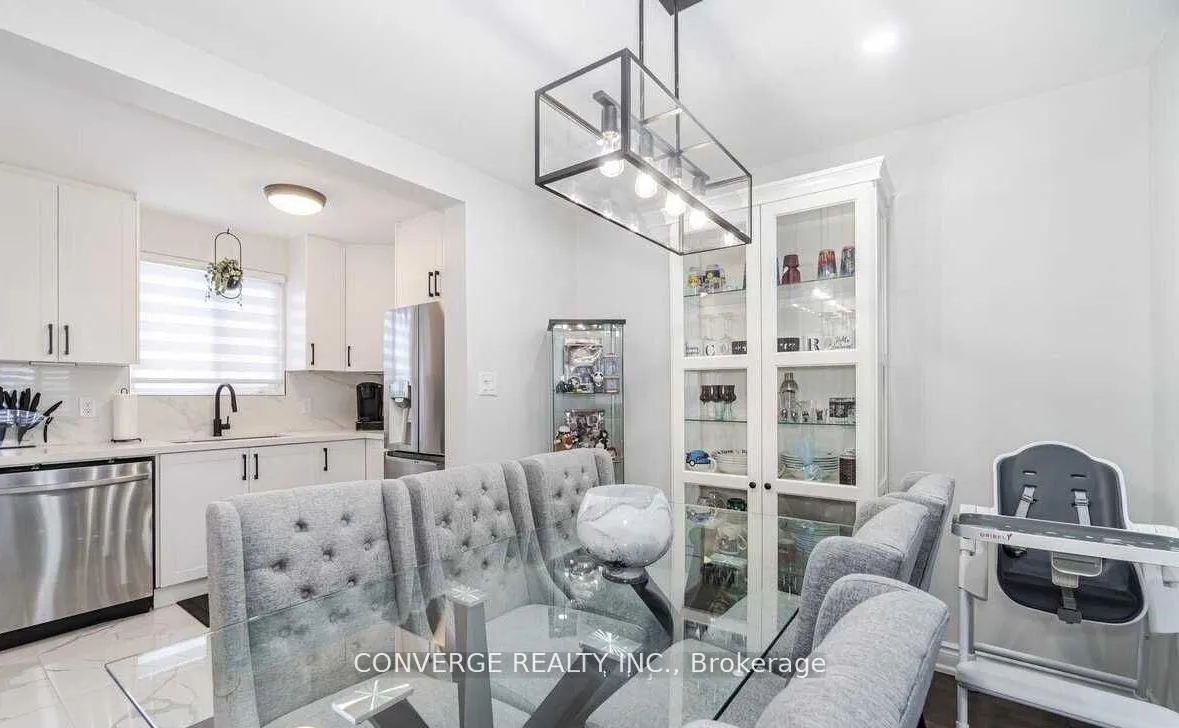 Photo 6 of 39 Greenwood Crescent, Brampton, Northgate — HOMEH