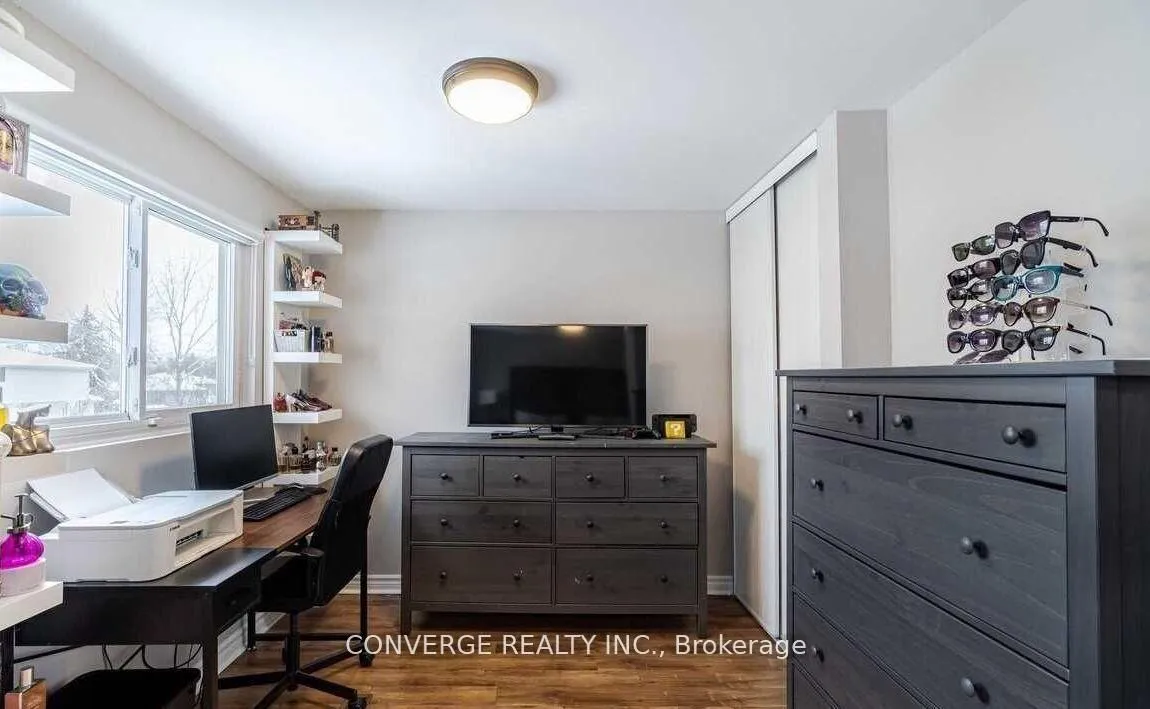 Photo 14 of 39 Greenwood Crescent, Brampton, Northgate — HOMEH