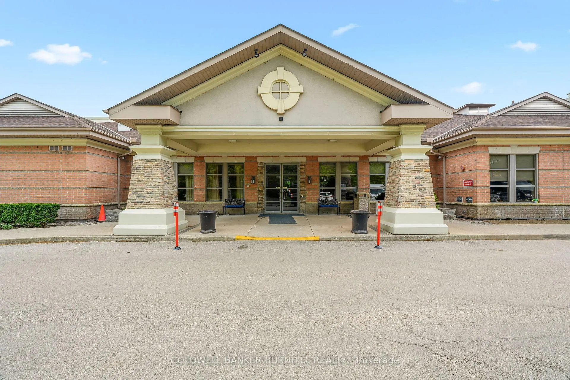 Photo 1 of Unit 1415, 100 Burloak Drive, Burlington, Appleby — HOMEH