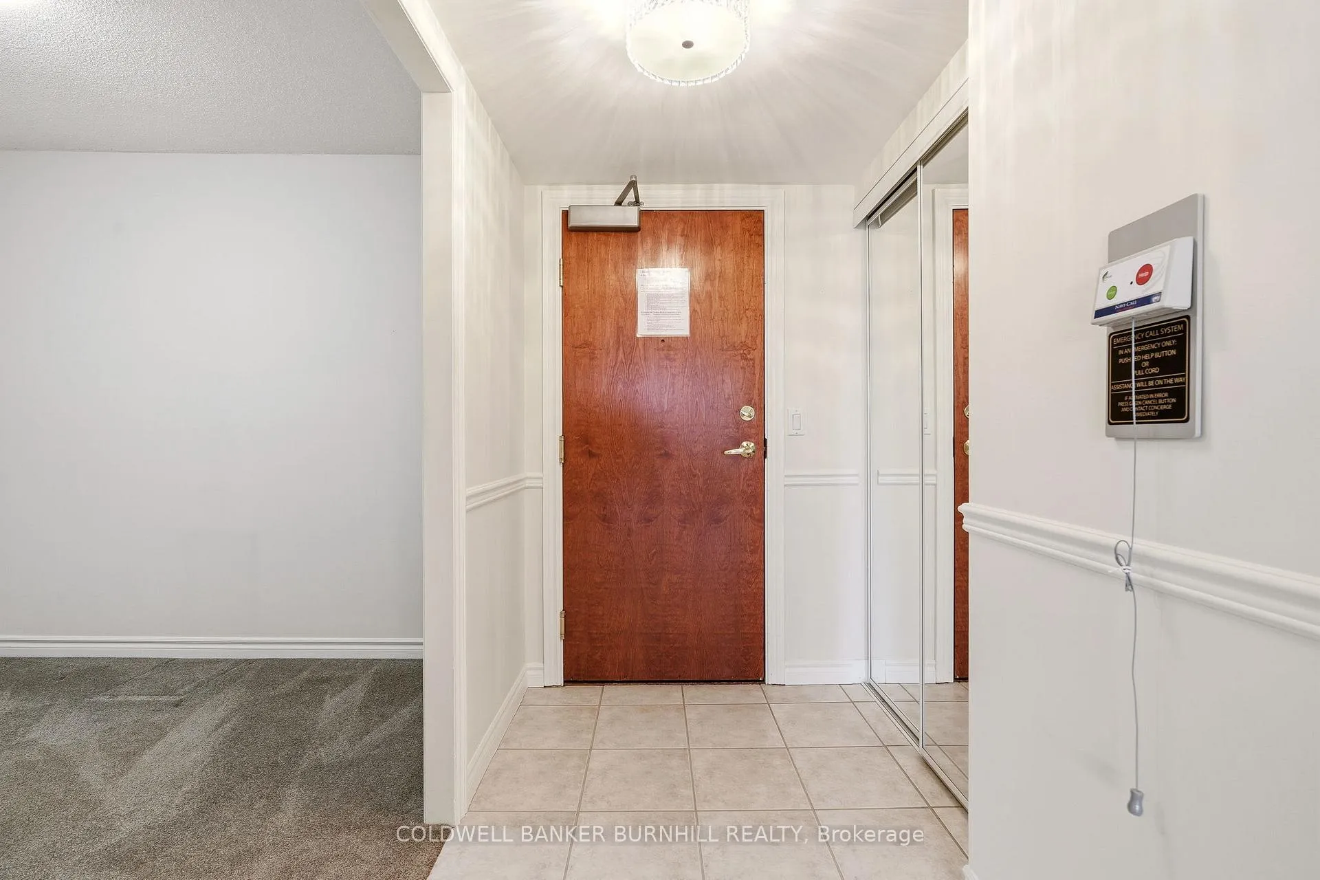 Photo 4 of Unit 1415, 100 Burloak Drive, Burlington, Appleby — HOMEH