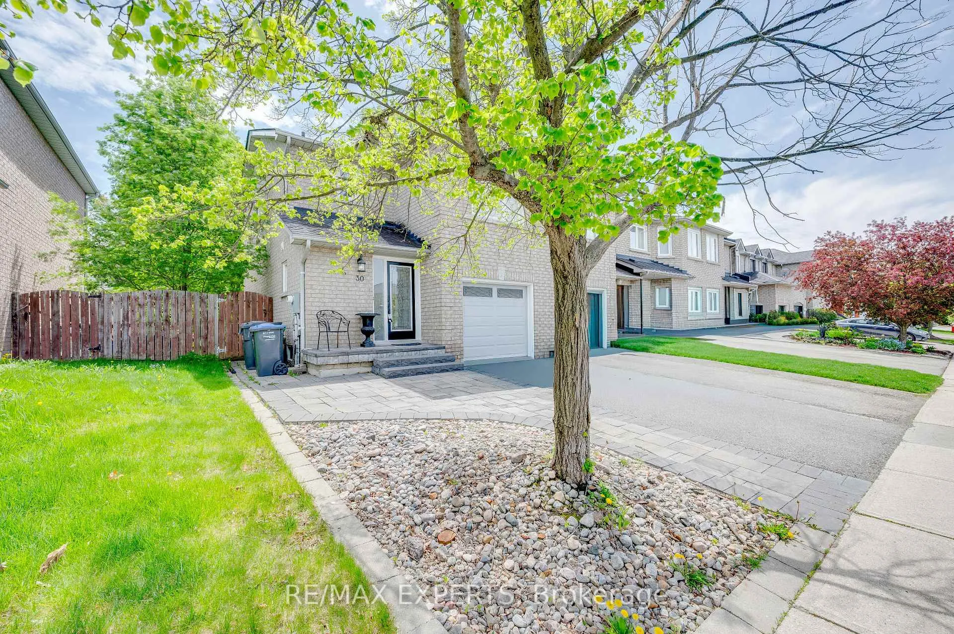 Photo 2 of 30 Rolling Hills Lane, Caledon, Bolton West — HOMEH