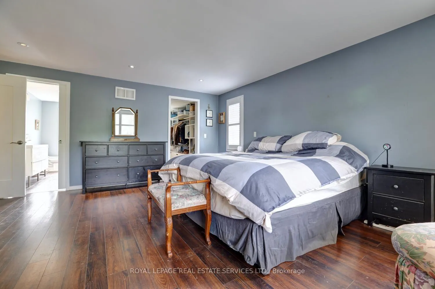 Photo 16 of 80 Thirty-Seventh Street, Etobicoke, Long Branch — HOMEH