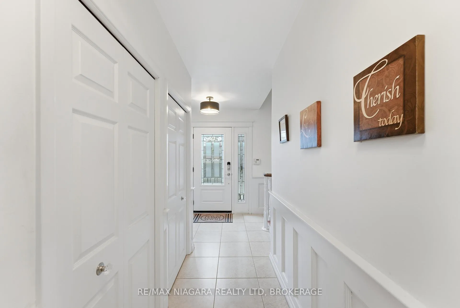 Photo 5 of 13 Rusholme Crescent, St. Catharines, Glendale/Glenridge — HOMEH