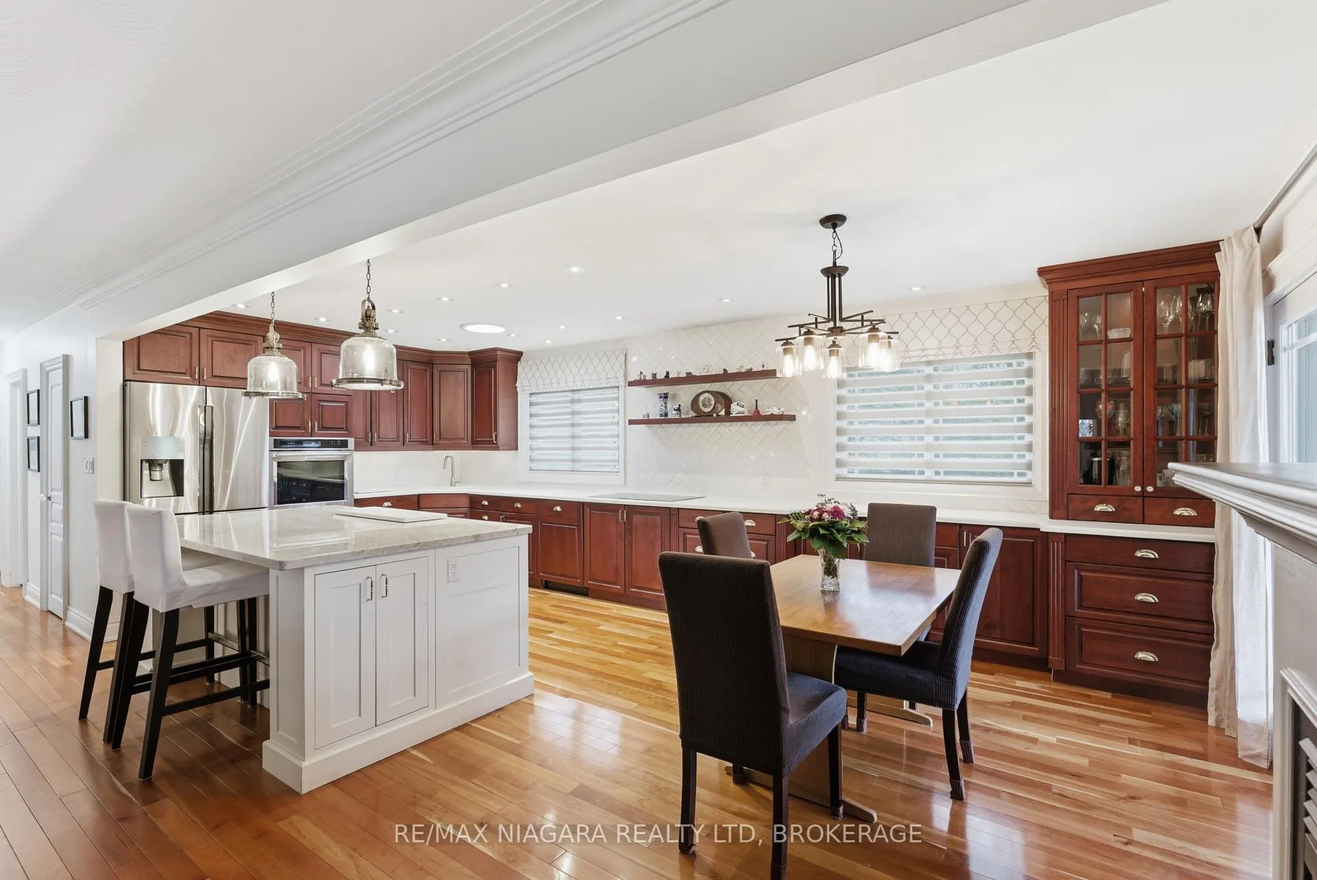 Photo 9 of 13 Rusholme Crescent, St. Catharines, Glendale/Glenridge — HOMEH