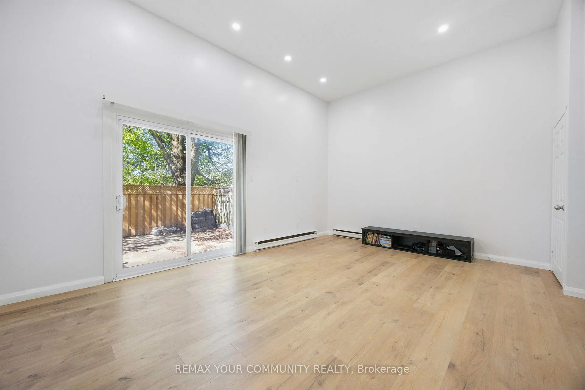 Photo 6 of Unit 1, 141 Galloway Road, Scarborough, West Hill — HOMEH
