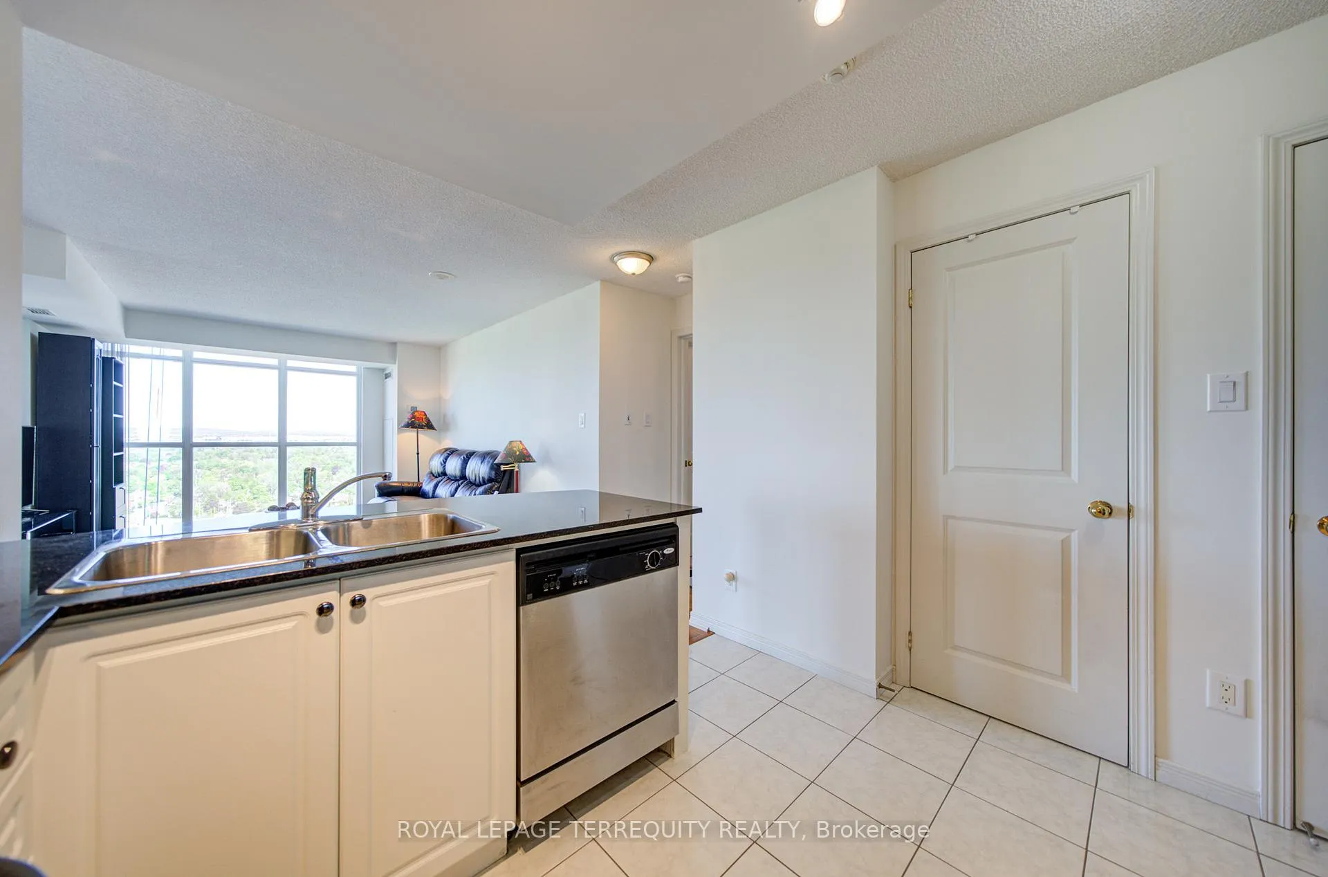 Photo 9 of Unit 2311, 9 George Street N, Brampton, Downtown Brampton — HOMEH