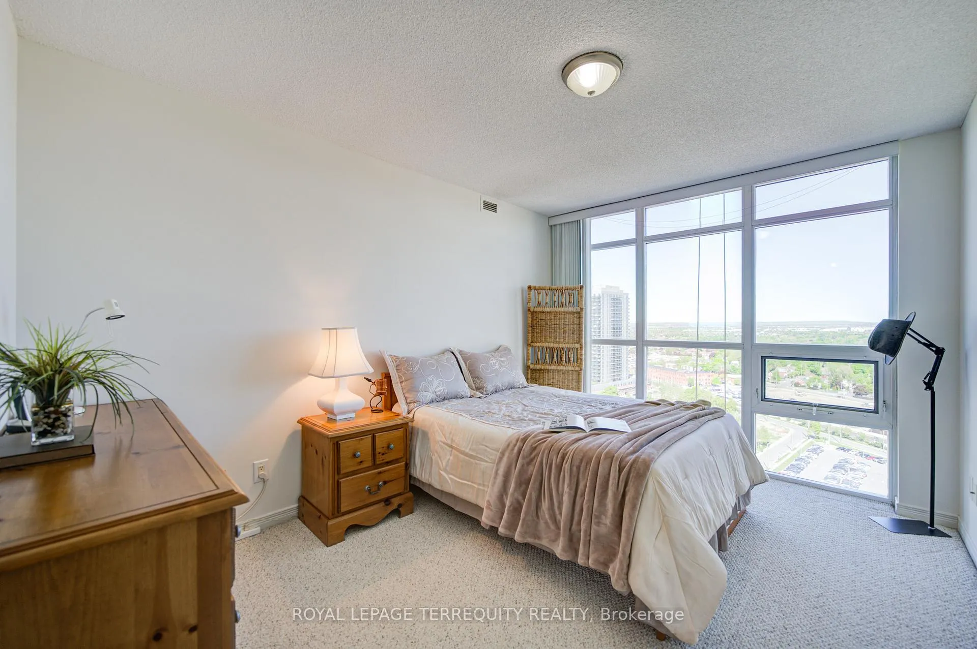 Photo 20 of Unit 2311, 9 George Street N, Brampton, Downtown Brampton — HOMEH