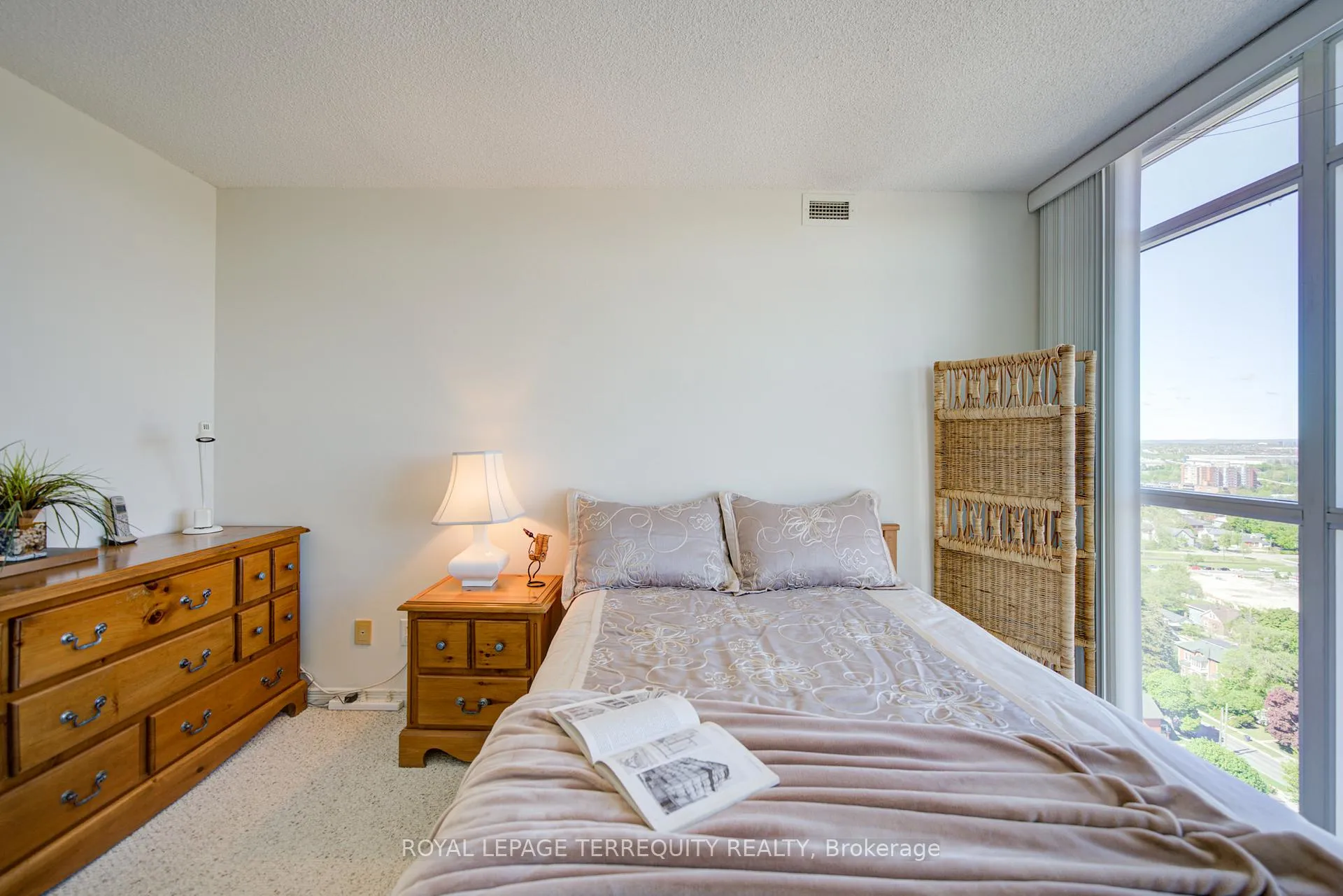 Photo 24 of Unit 2311, 9 George Street N, Brampton, Downtown Brampton — HOMEH