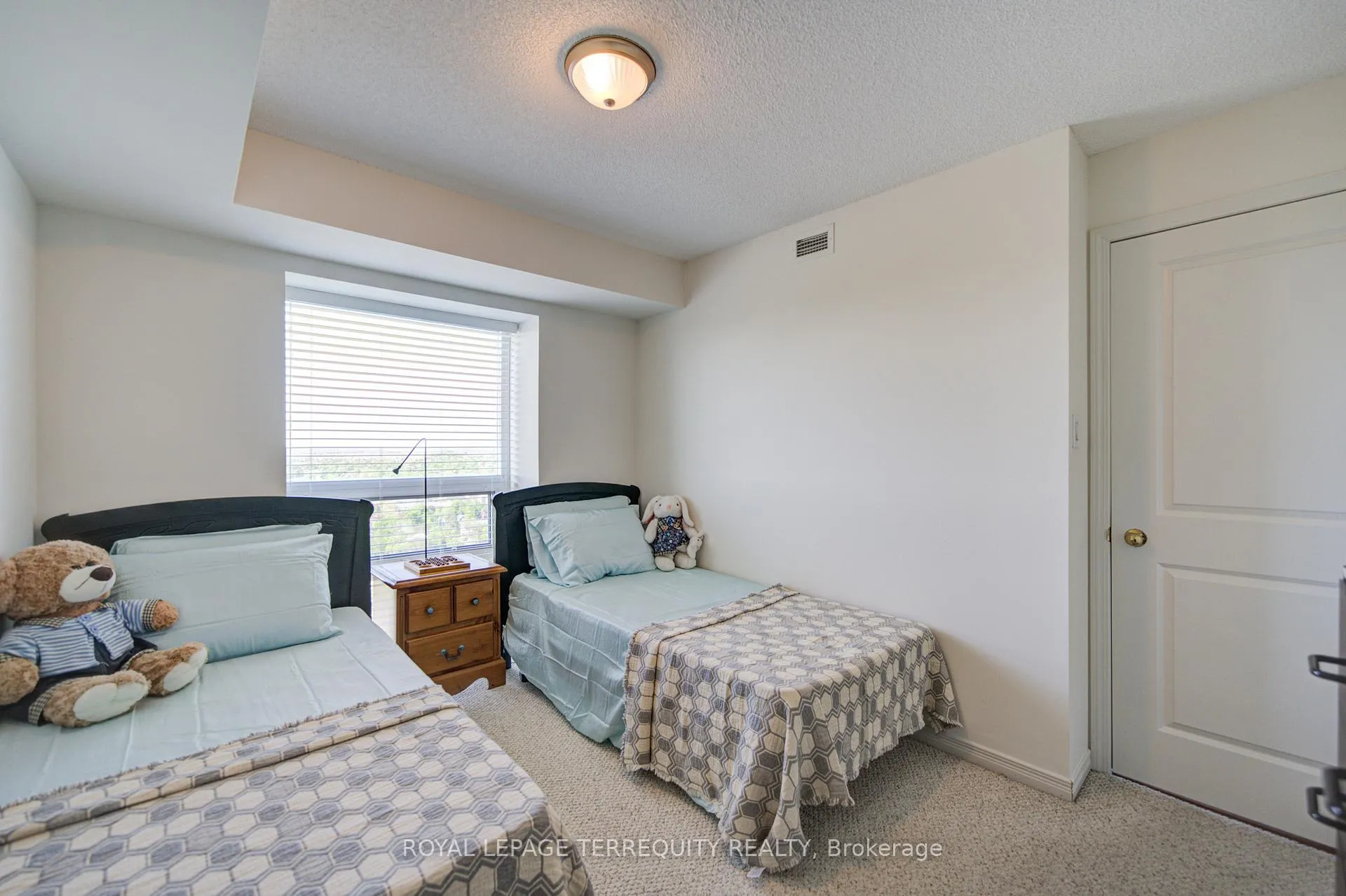 Photo 31 of Unit 2311, 9 George Street N, Brampton, Downtown Brampton — HOMEH